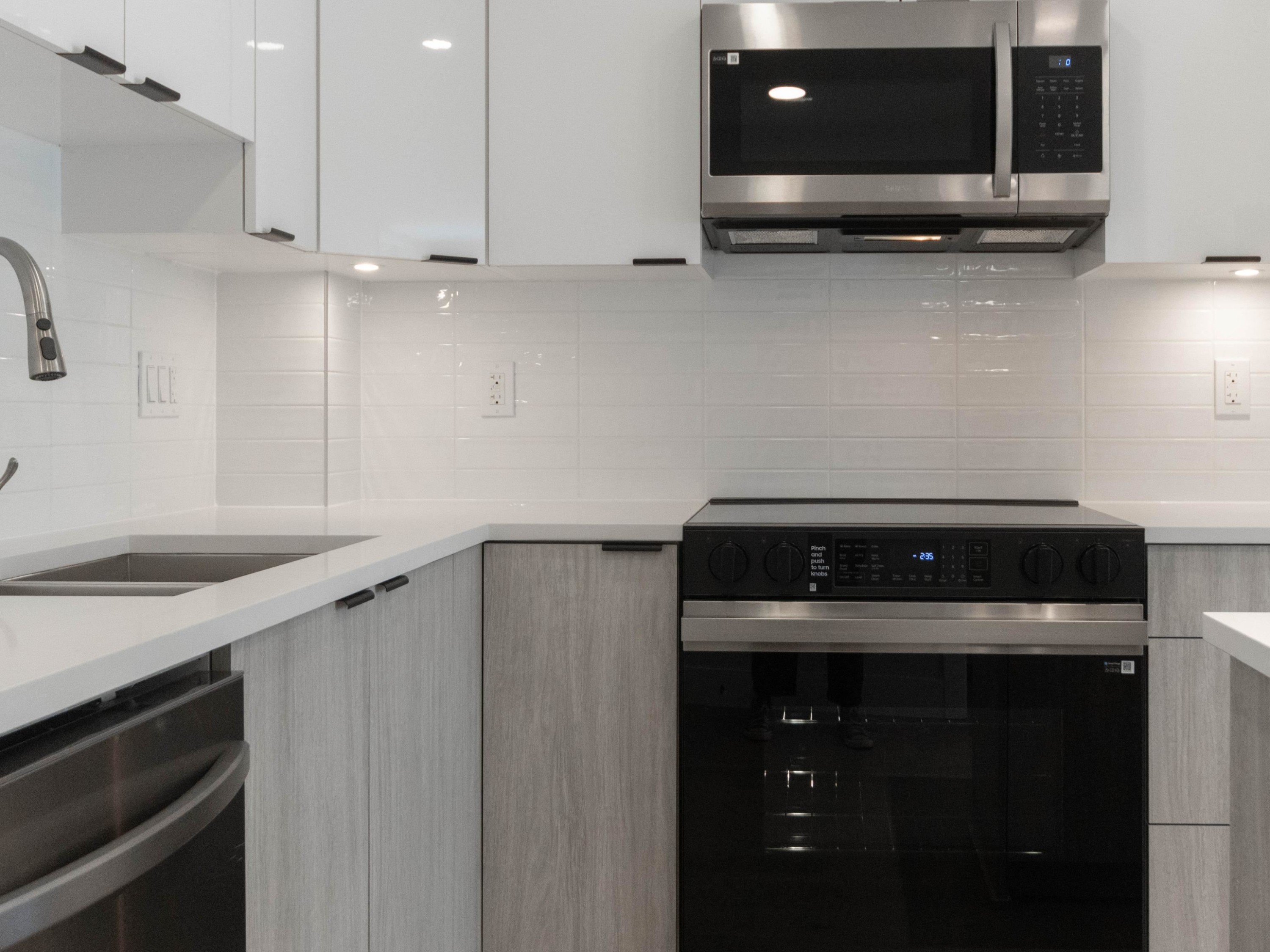 417-13458 95 Avenue, Surrey, BC