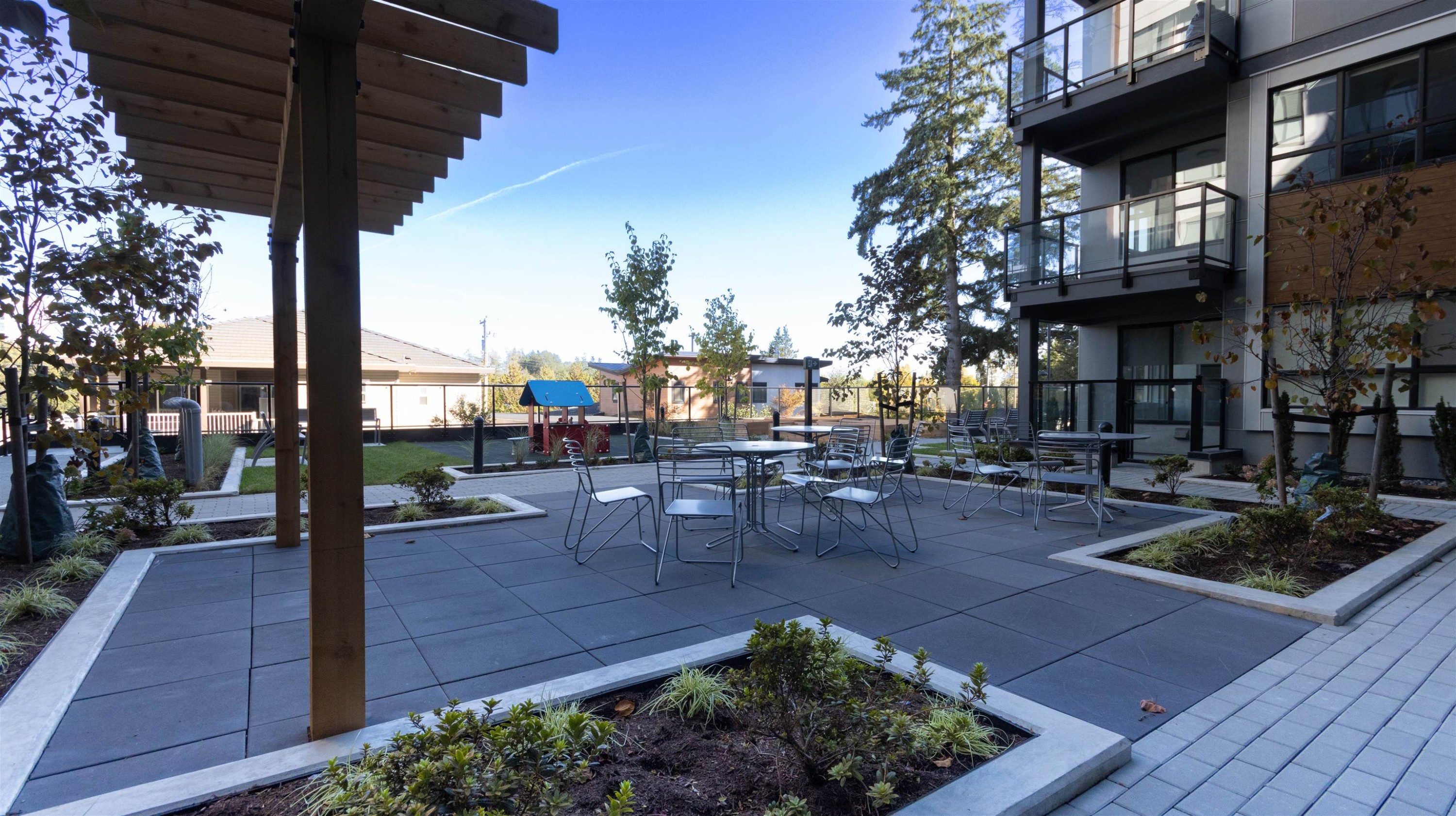 417-13458 95 Avenue, Surrey, BC