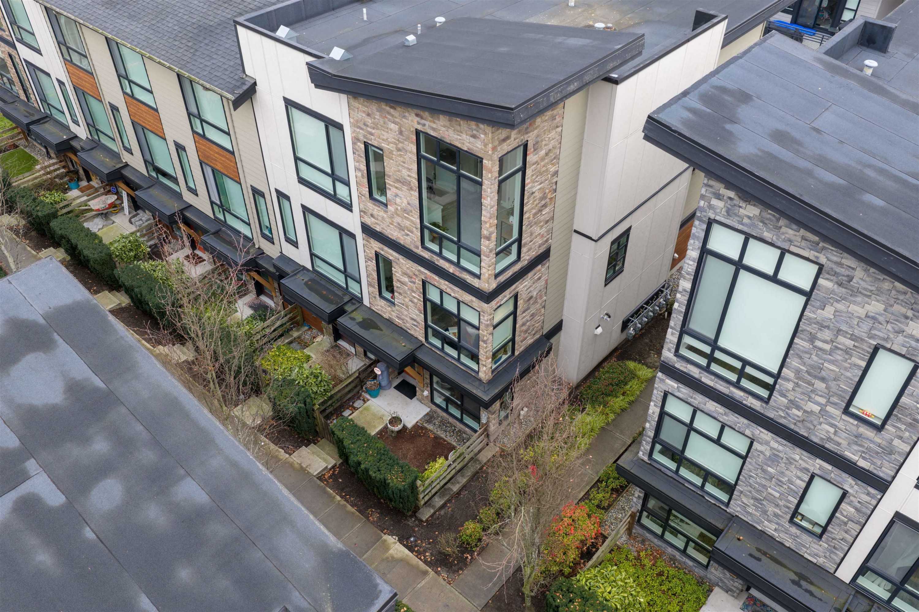 95-16488 64 Avenue, Surrey, BC