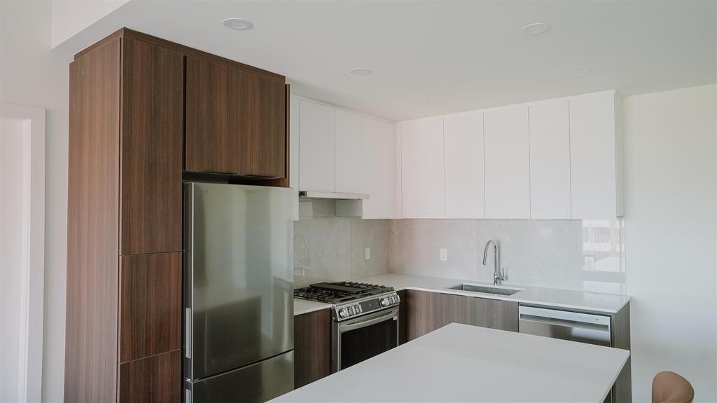 A615-7980 206A Street, Langley, BC