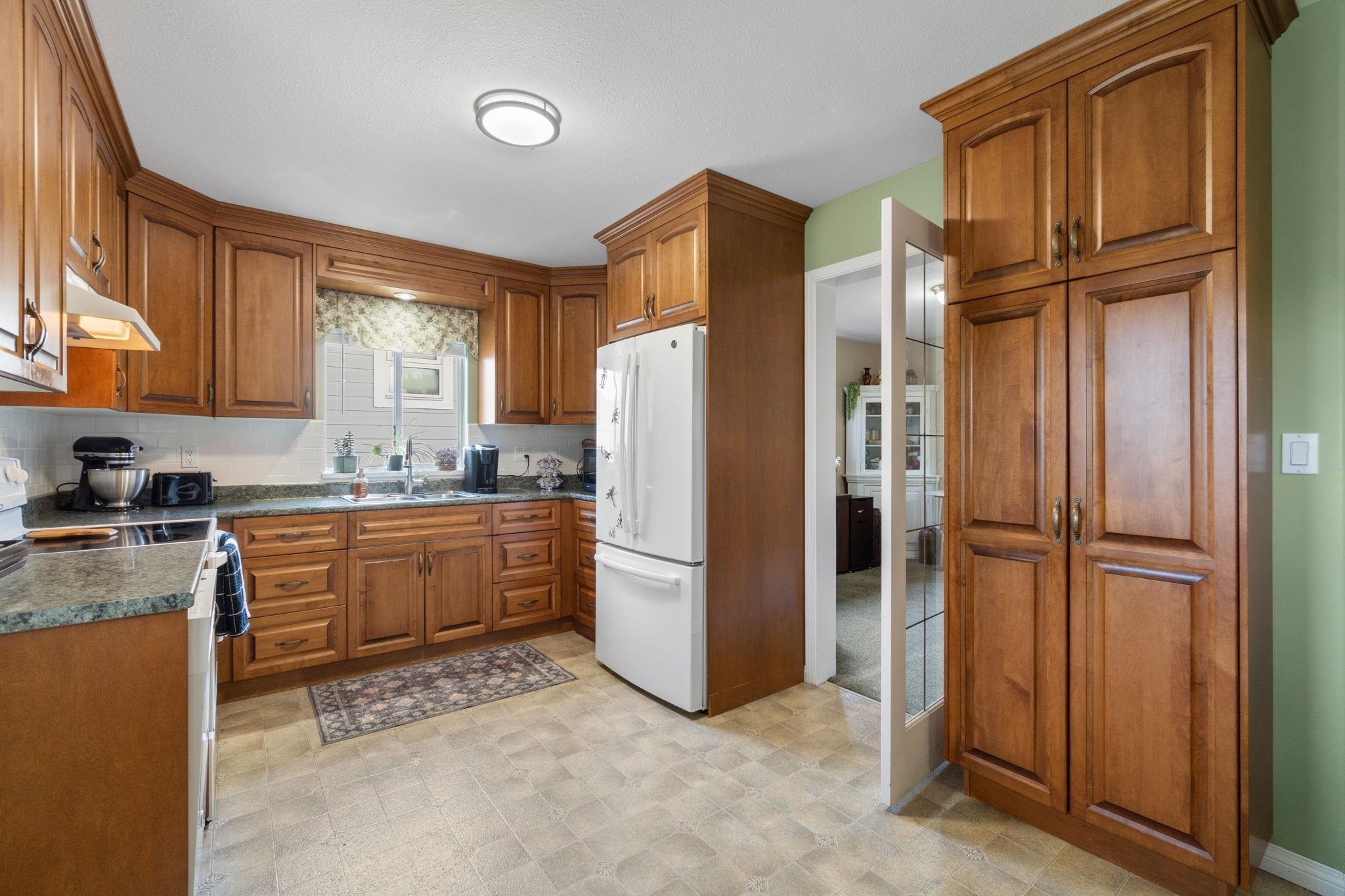 6018 189A Street, Surrey, BC