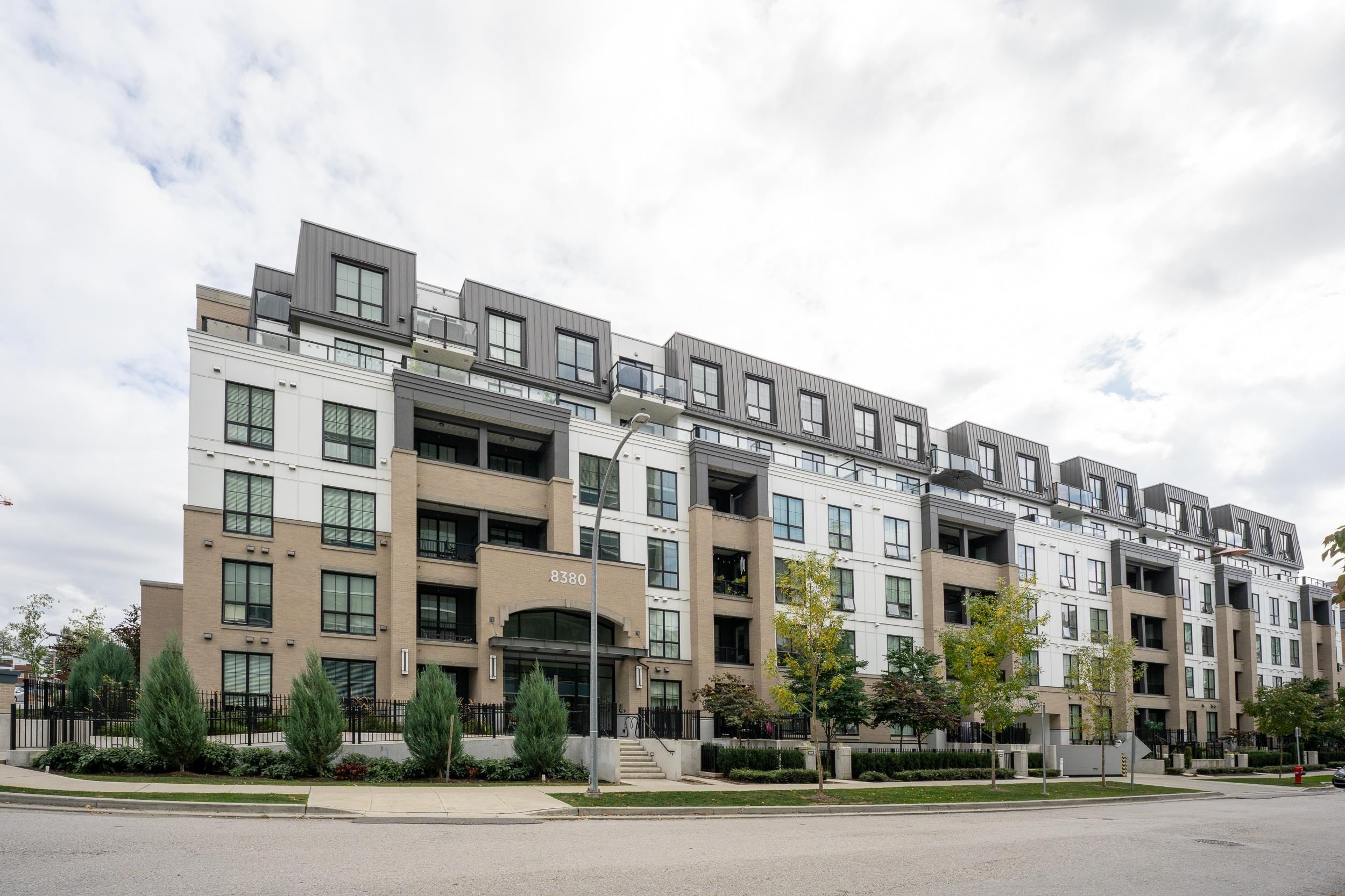 302-8380 200A Street, Langley, BC