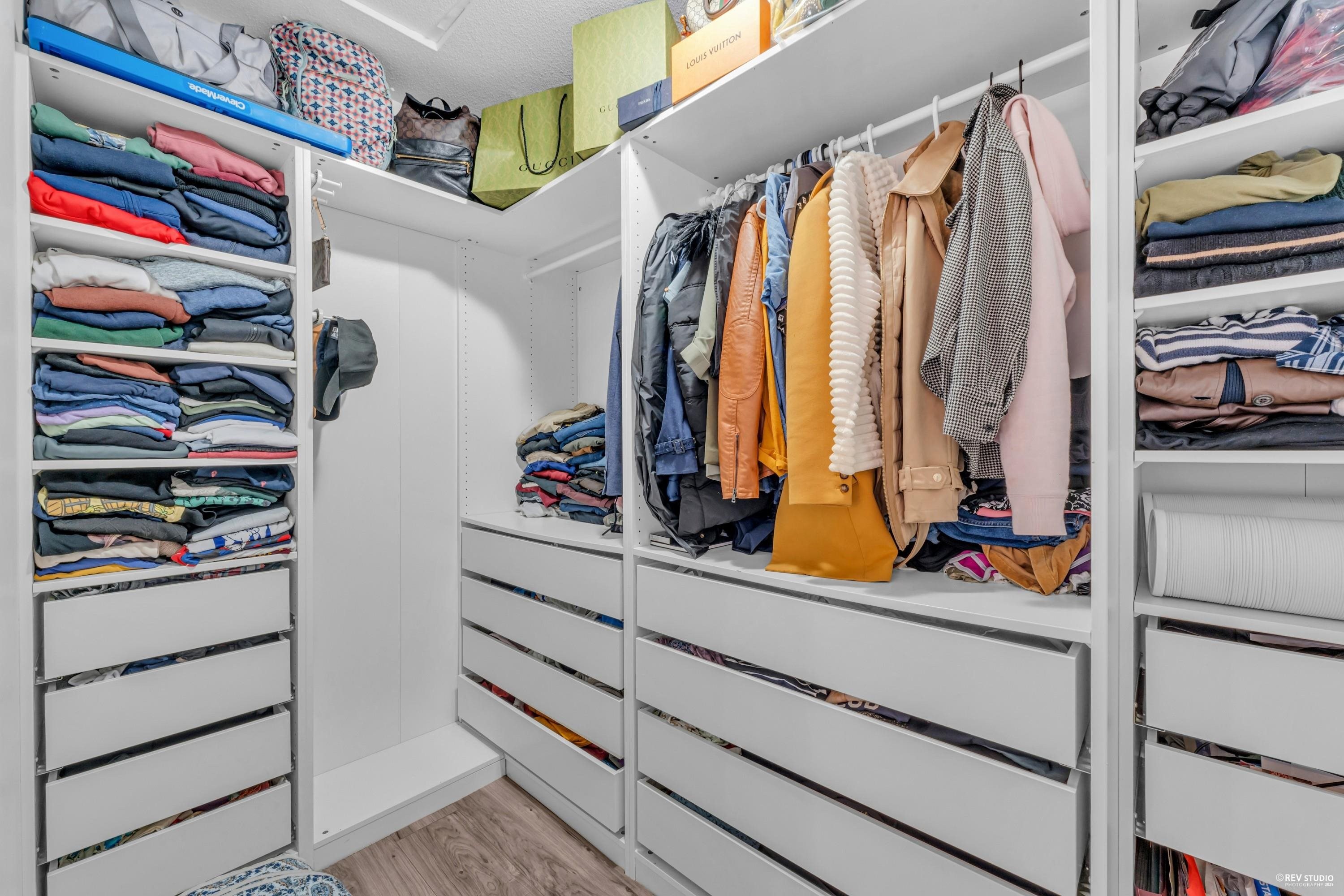 6956 208 Street, Langley, BC