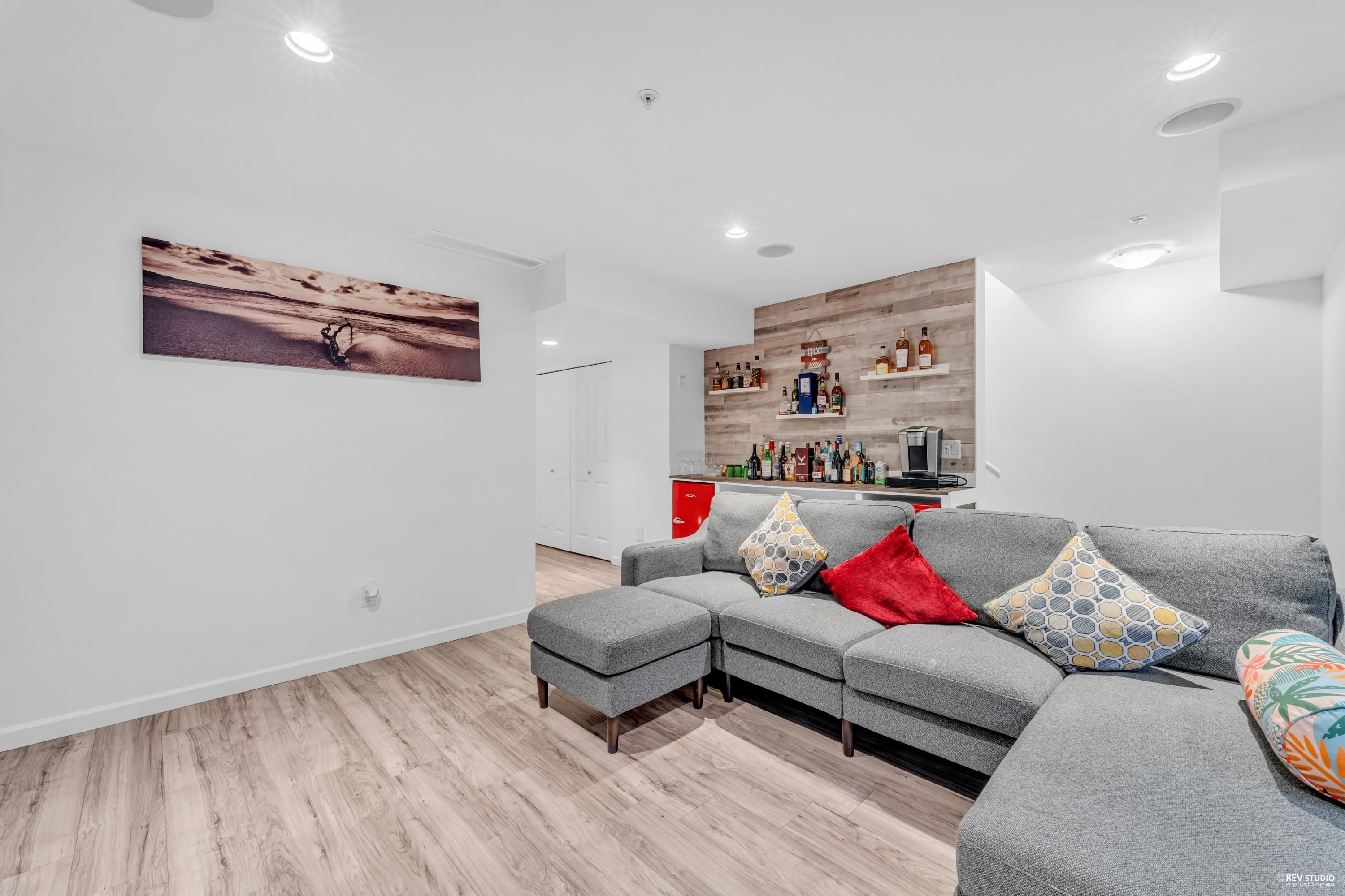 6956 208 Street, Langley, BC