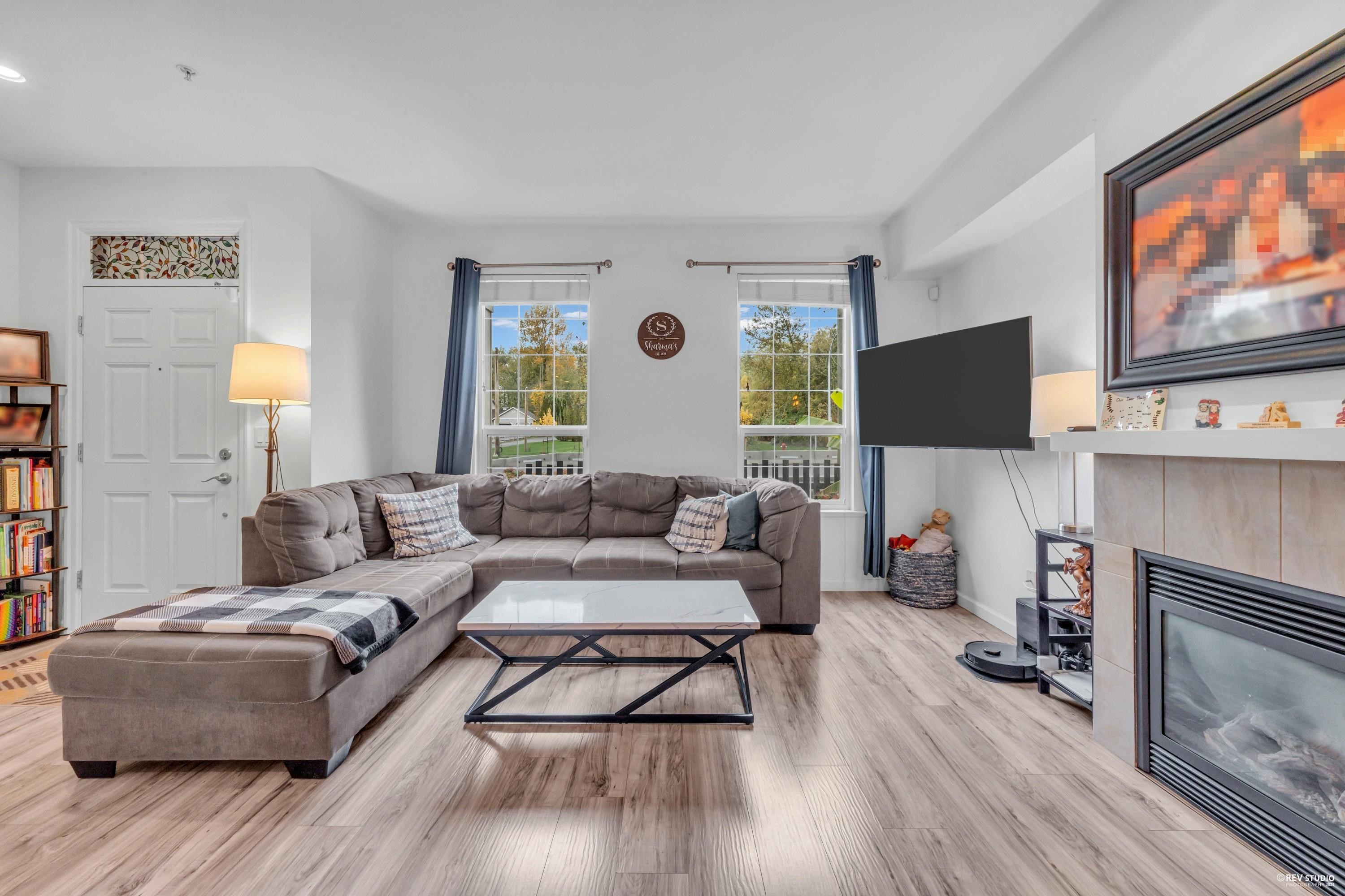 6956 208 Street, Langley, BC