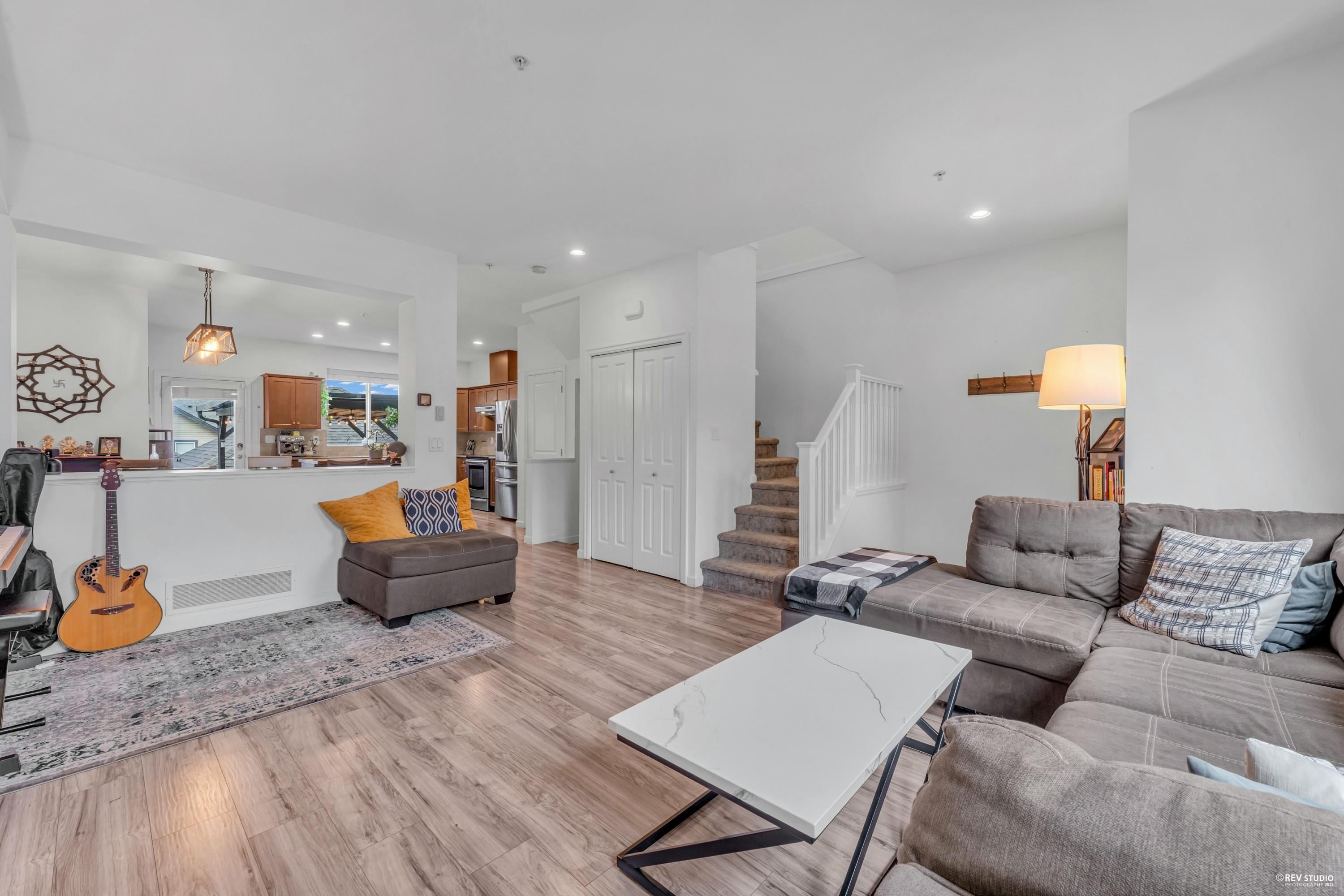 6956 208 Street, Langley, BC