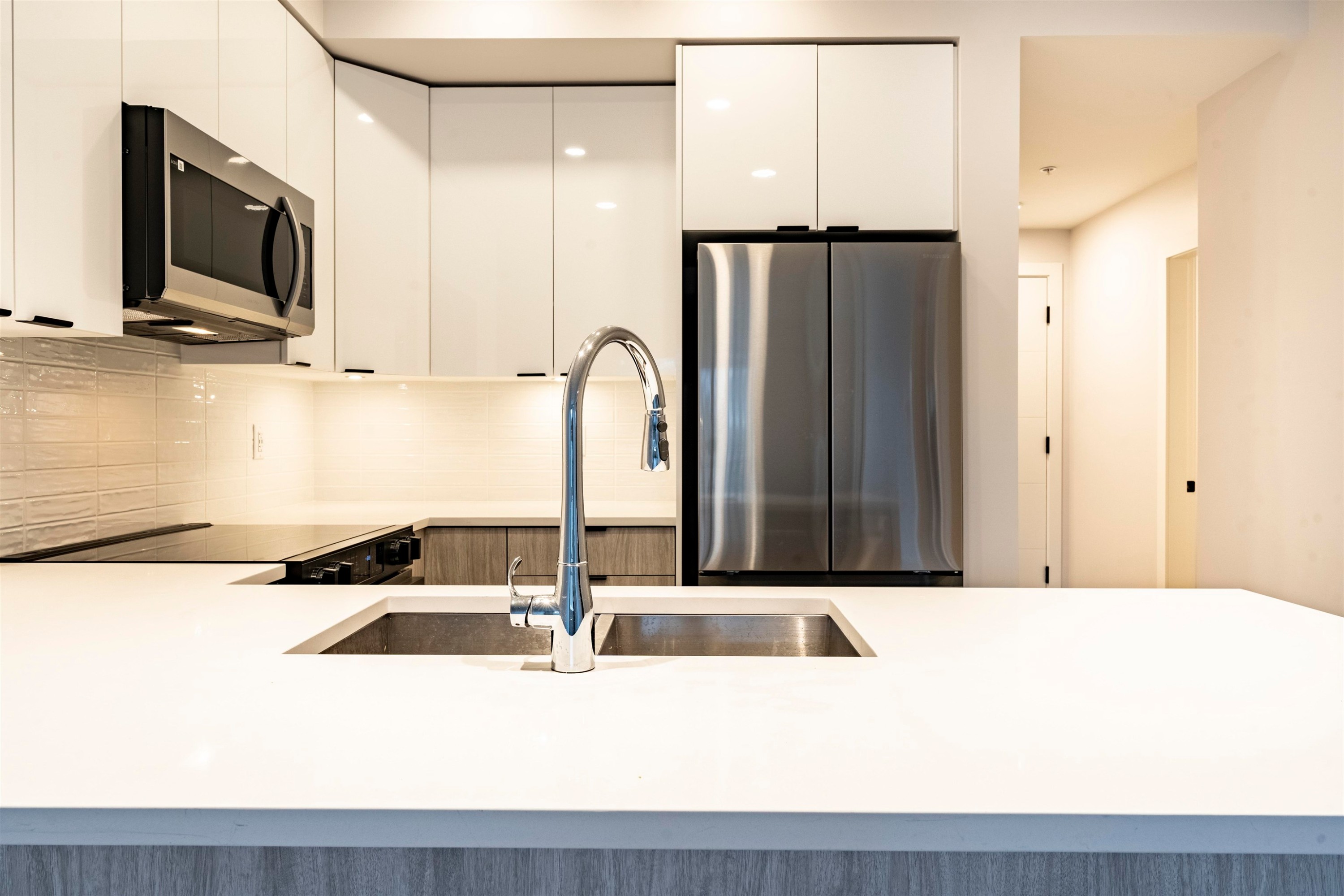 204-20061 Fraser Highway, Langley, BC