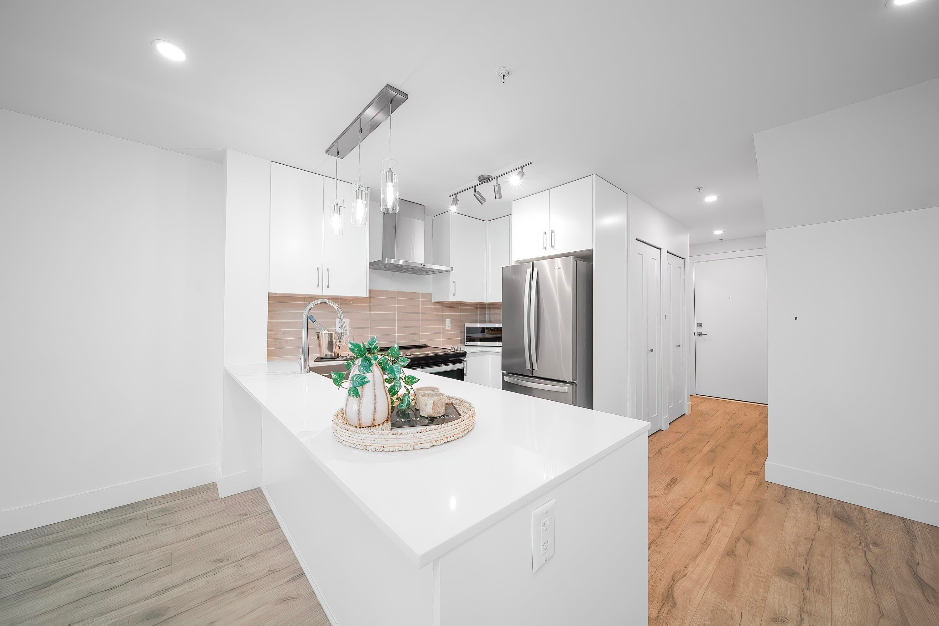 19-6328 King George Boulevard, Surrey, BC