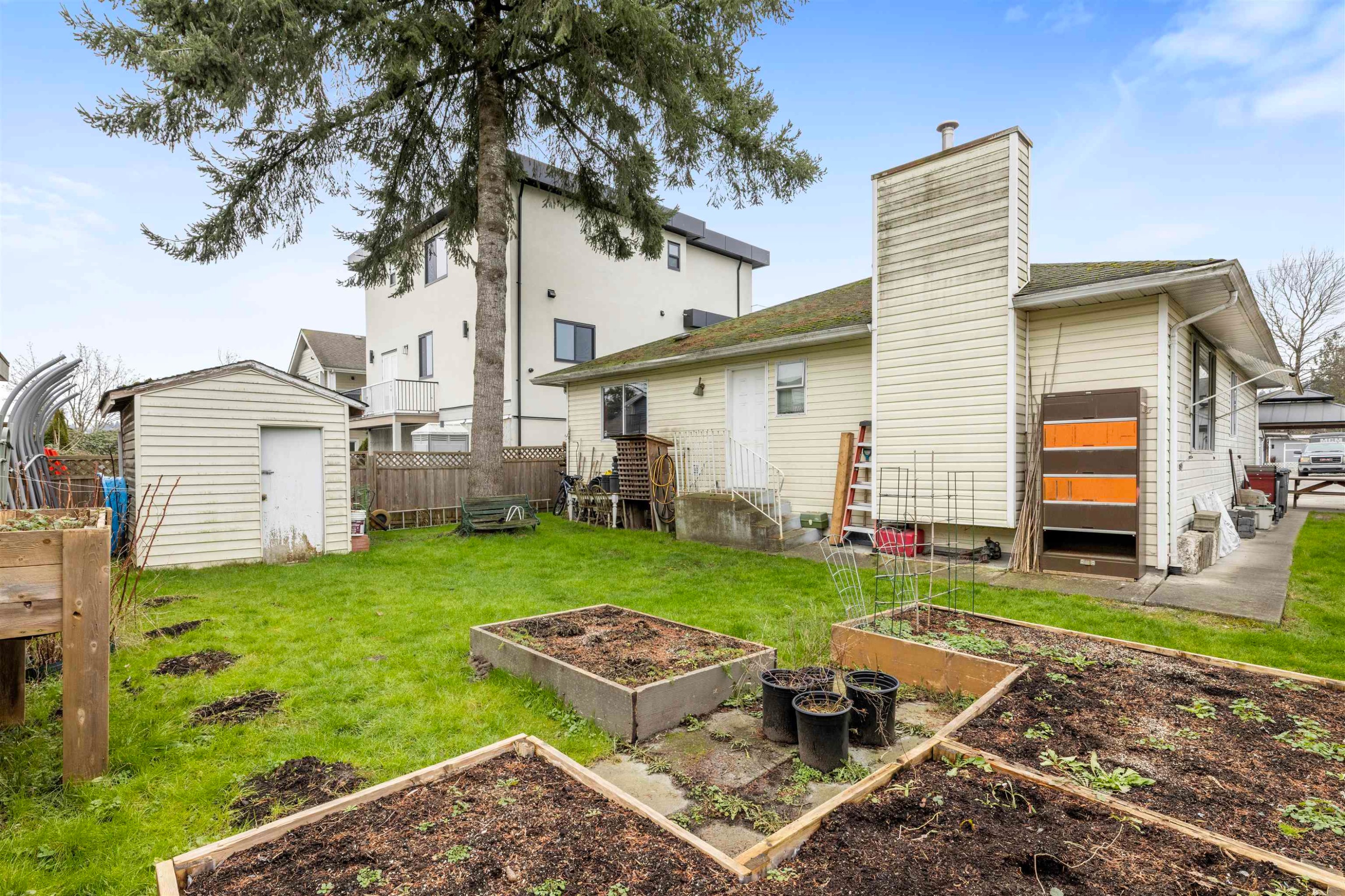 12717 114 Avenue, Surrey, BC