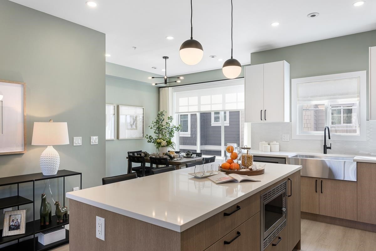 27-7716 207 Street, Langley, BC