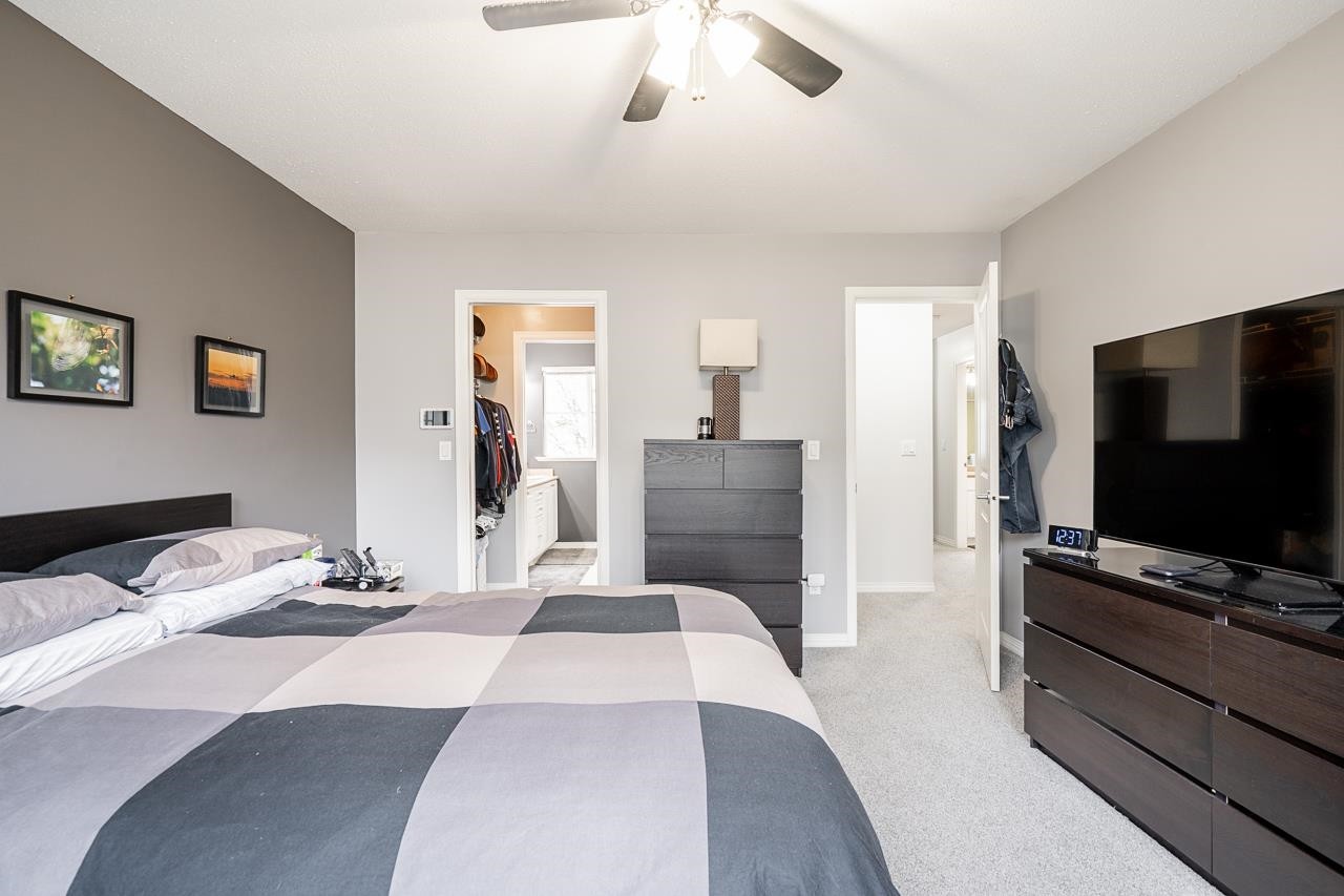 34-17097 64 Avenue, Surrey, BC