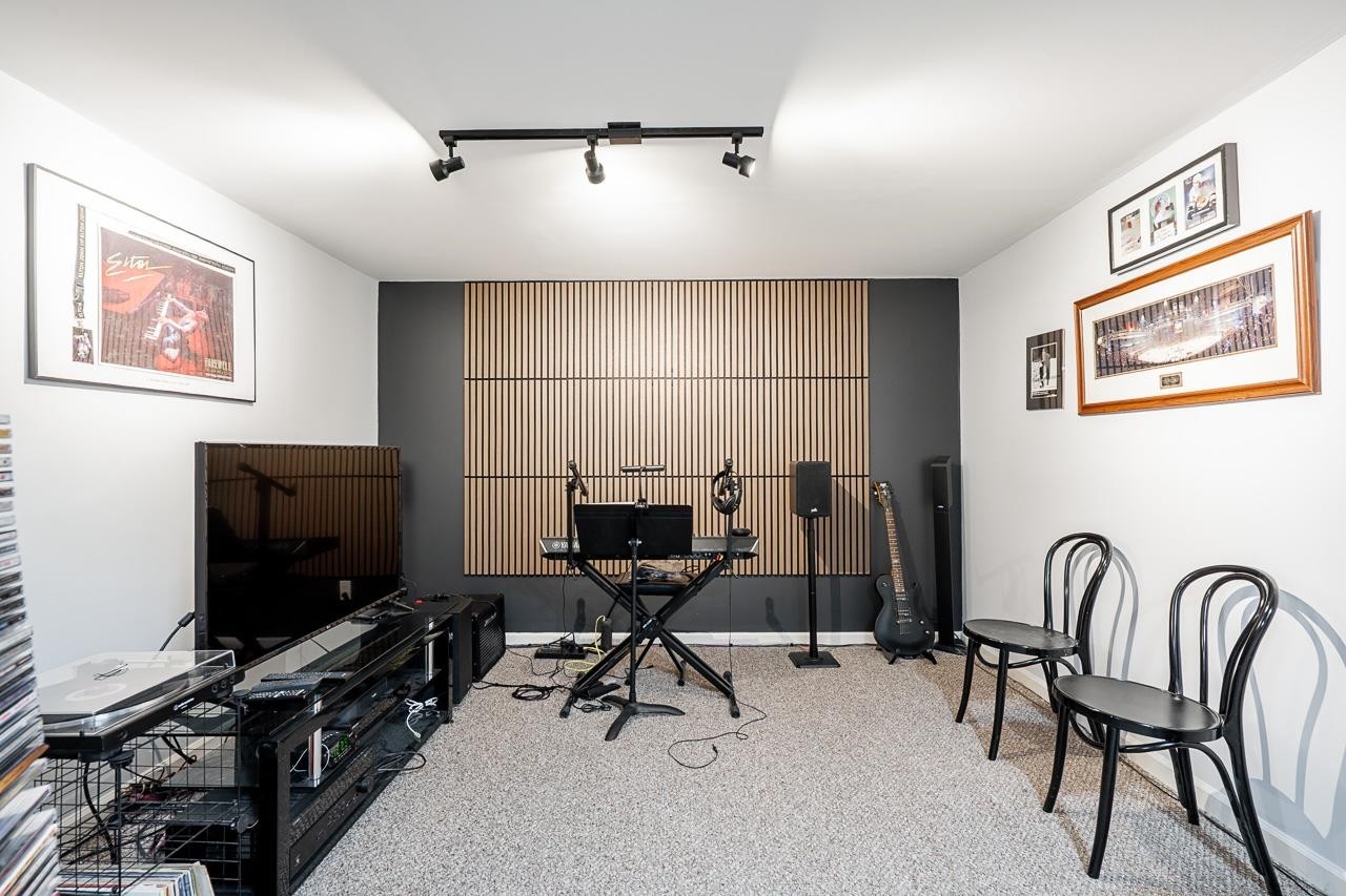 34-17097 64 Avenue, Surrey, BC