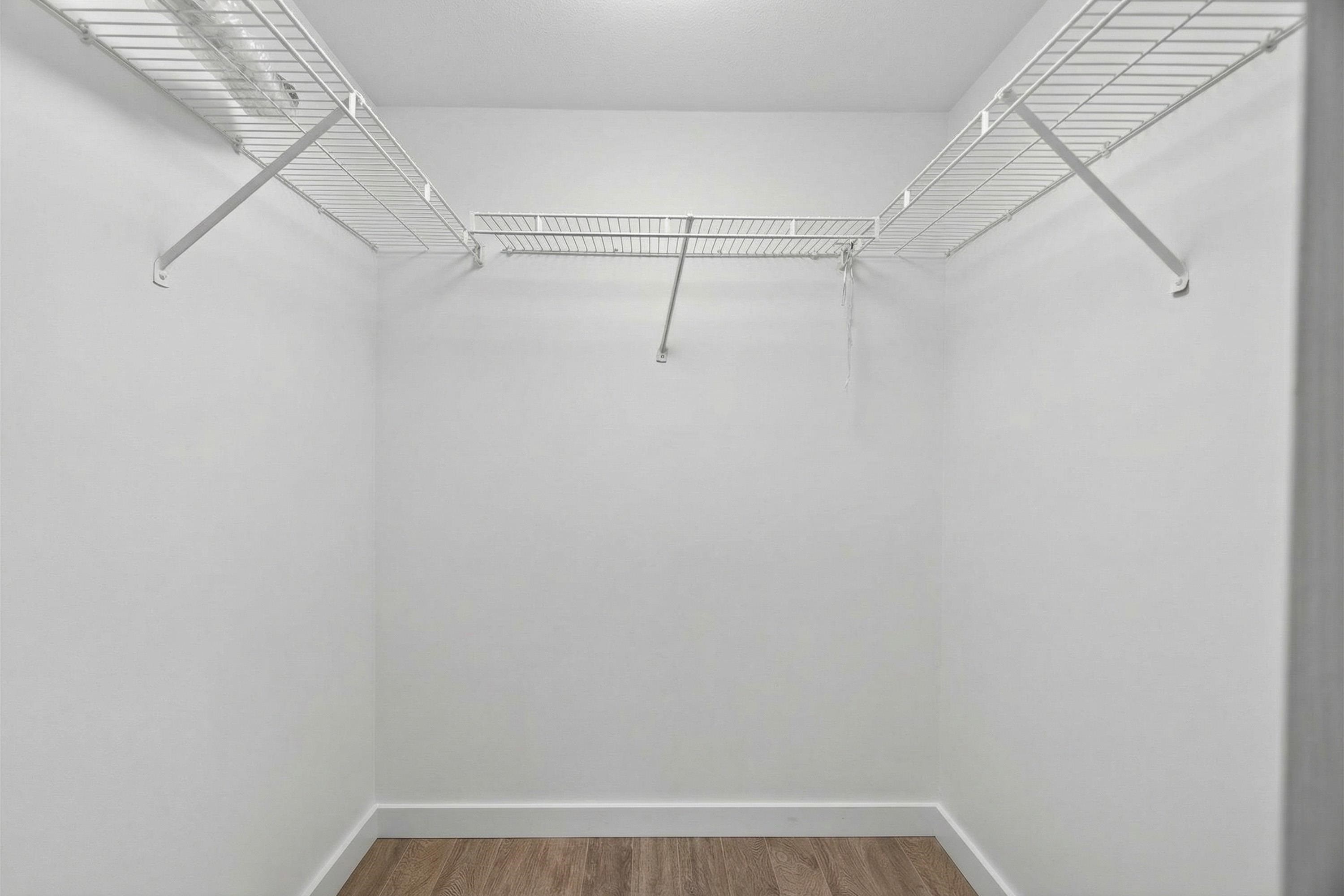 305-14377 103 Avenue, Surrey, BC