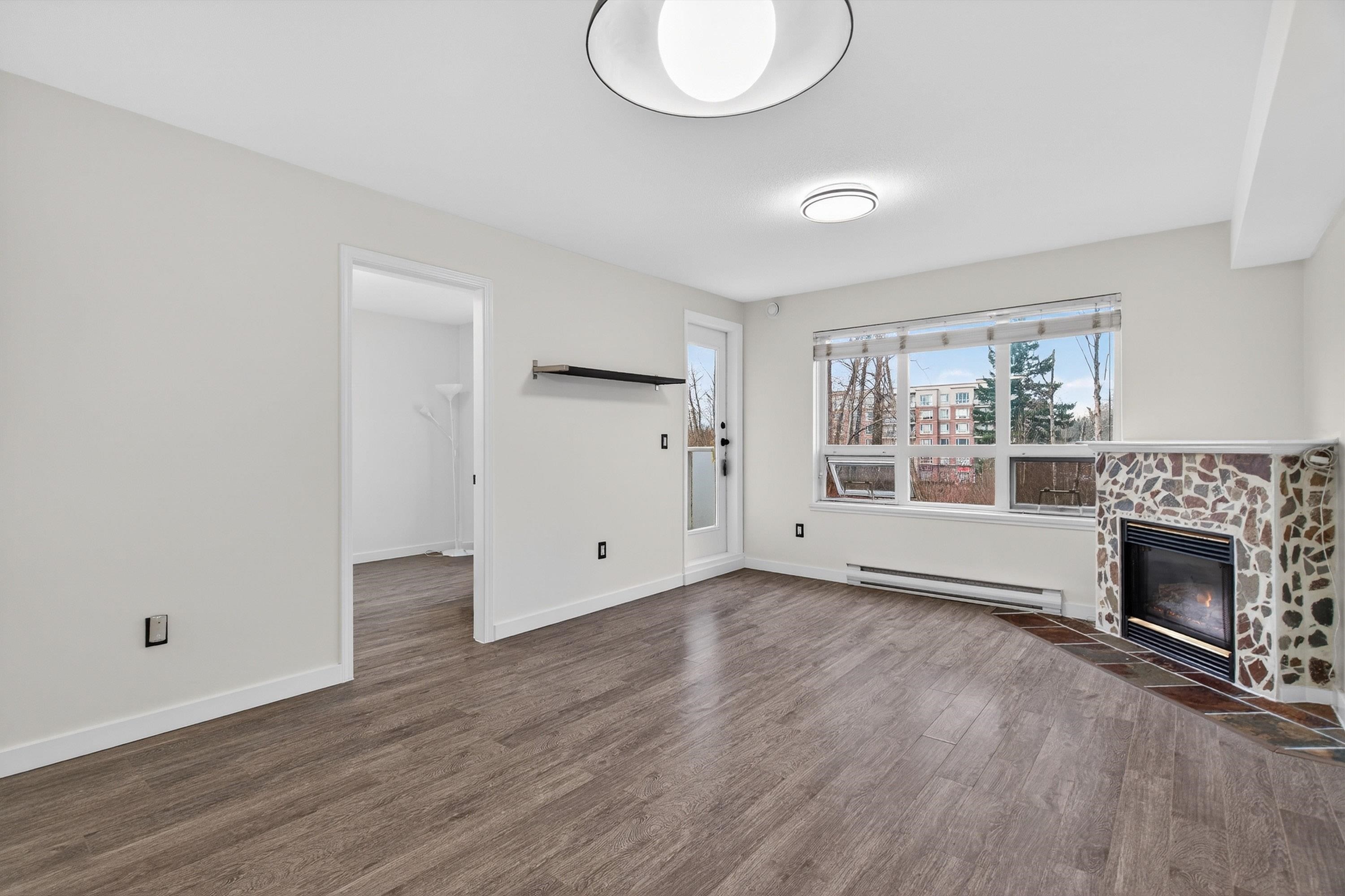 305-14377 103 Avenue, Surrey, BC