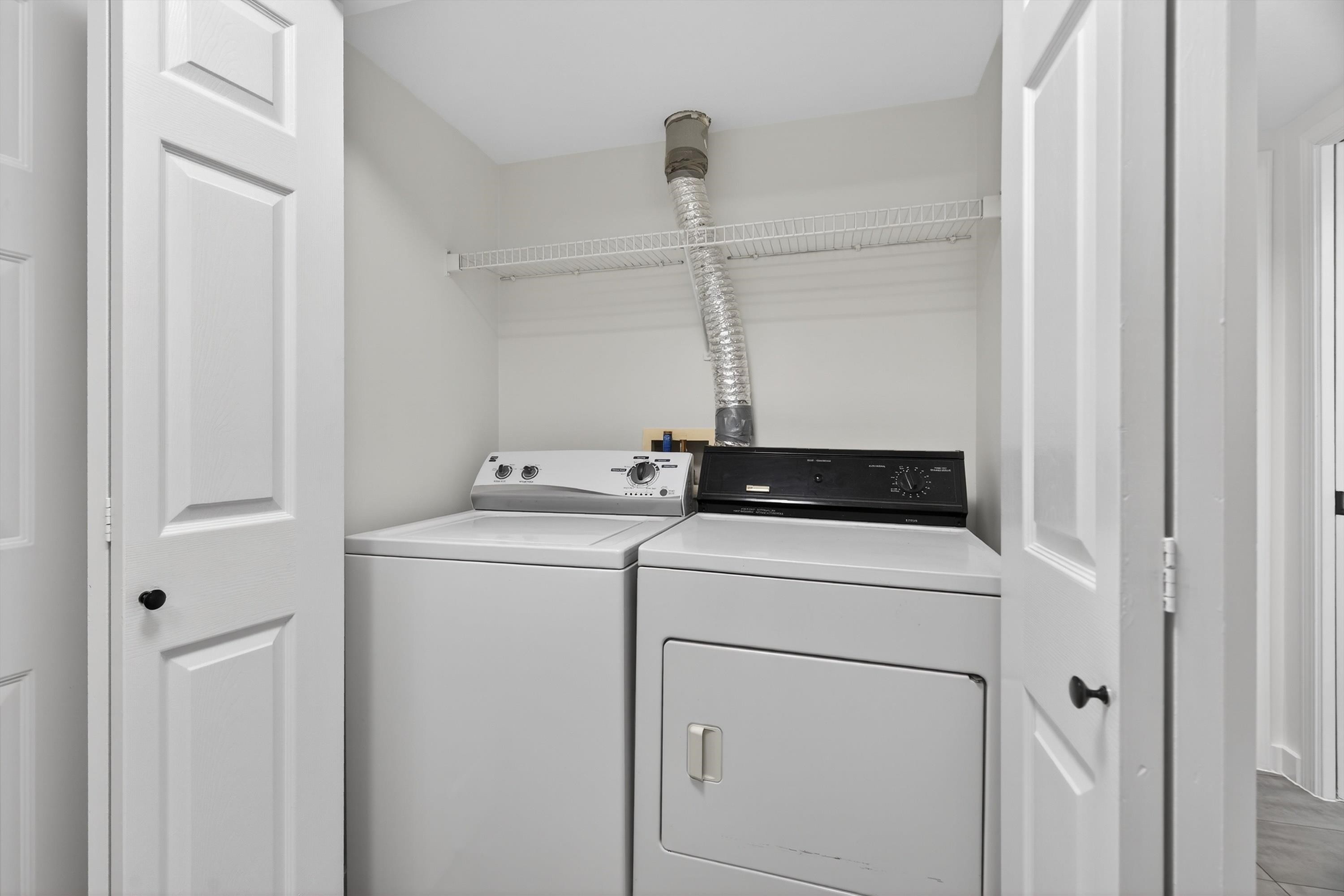 305-14377 103 Avenue, Surrey, BC