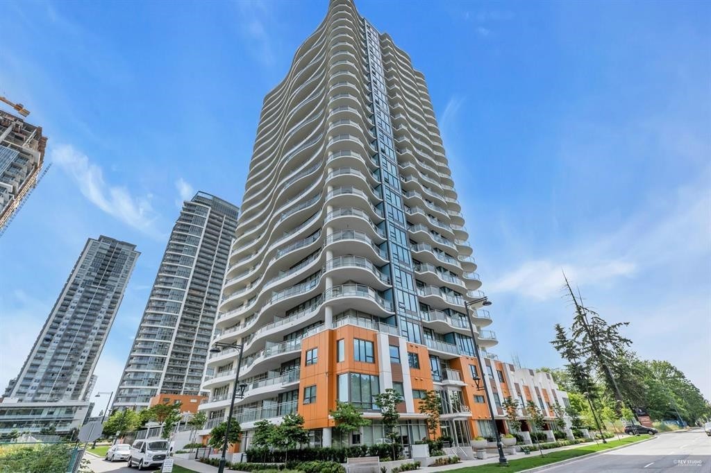 1902-13318 104 Avenue, Surrey, BC