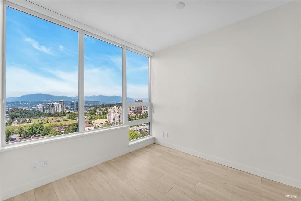 1902-13318 104 Avenue, Surrey, BC