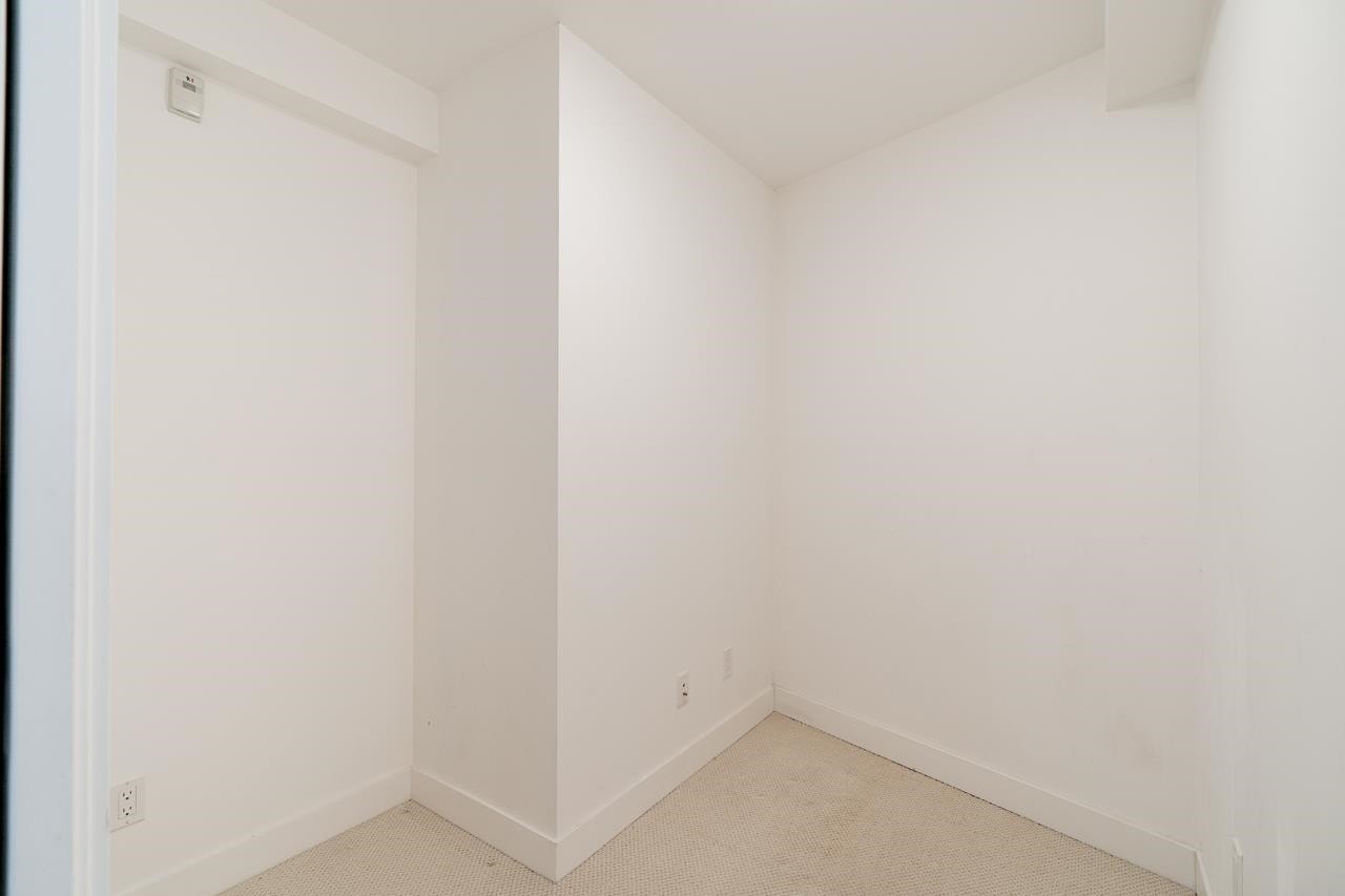 603-14955 Victoria Avenue, White Rock, BC