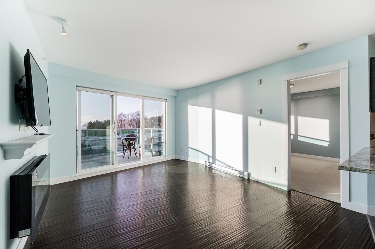 603-14955 Victoria Avenue, White Rock, BC