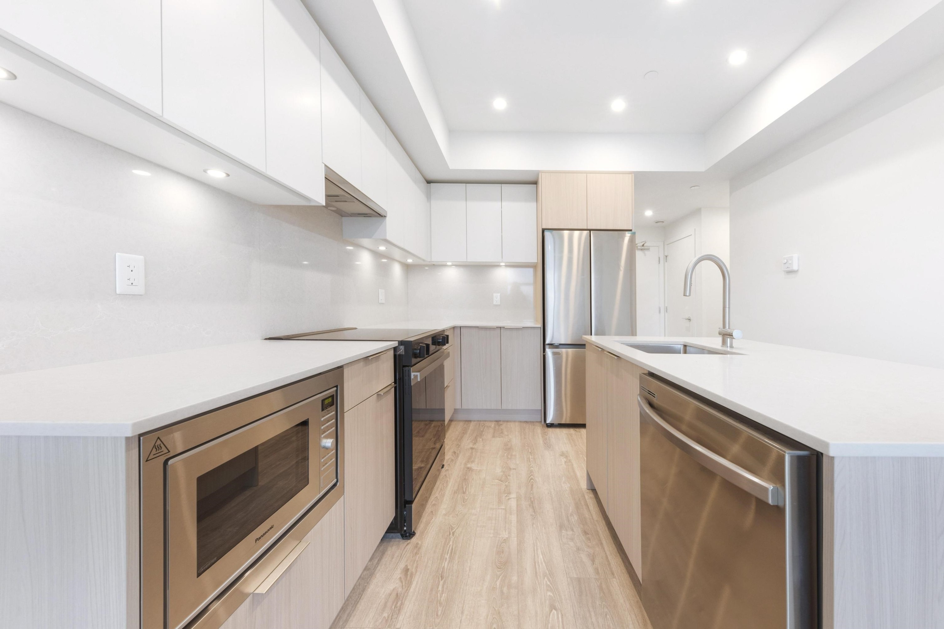 607-10828 139A Street, Surrey, BC