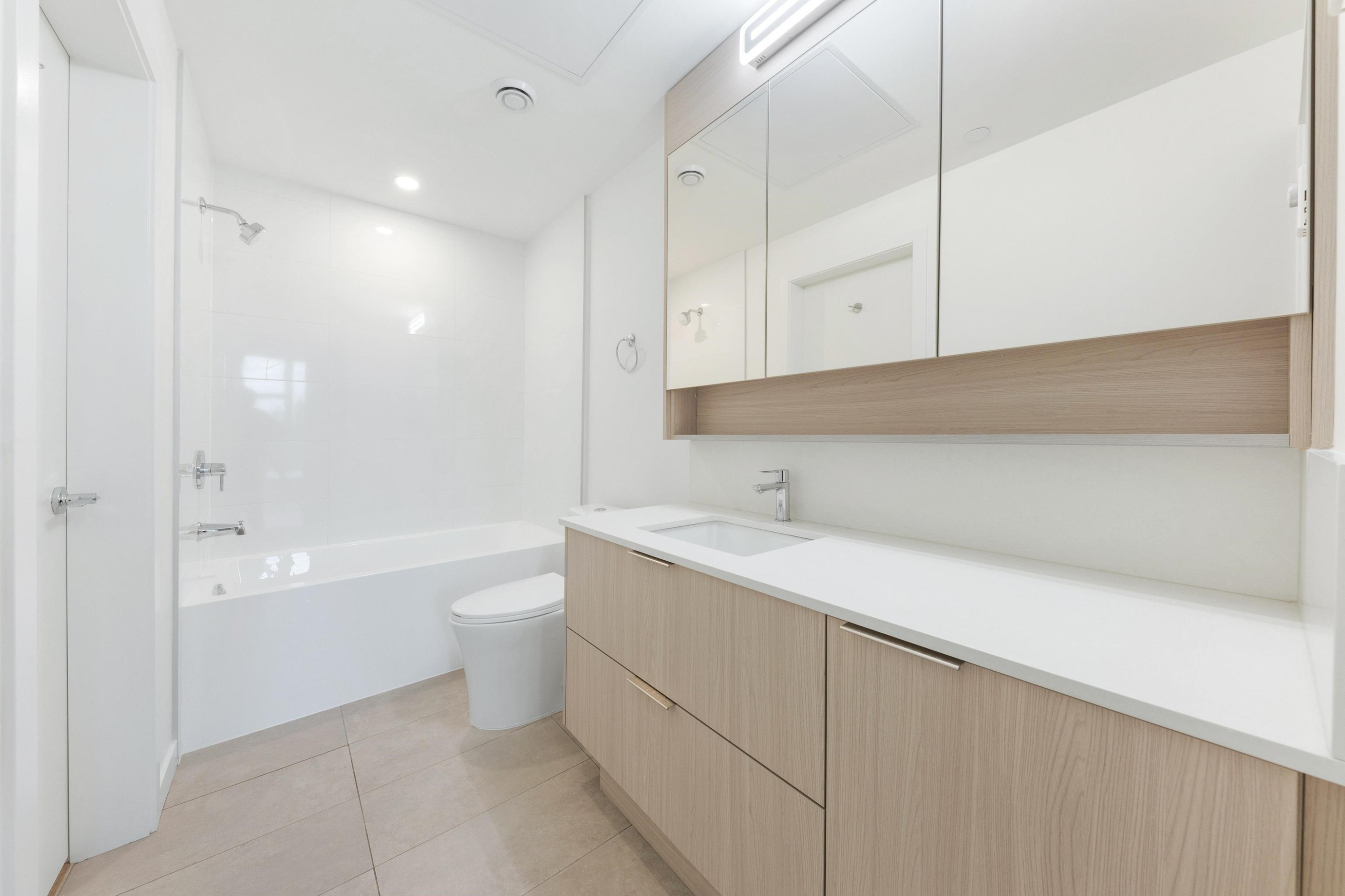 607-10828 139A Street, Surrey, BC