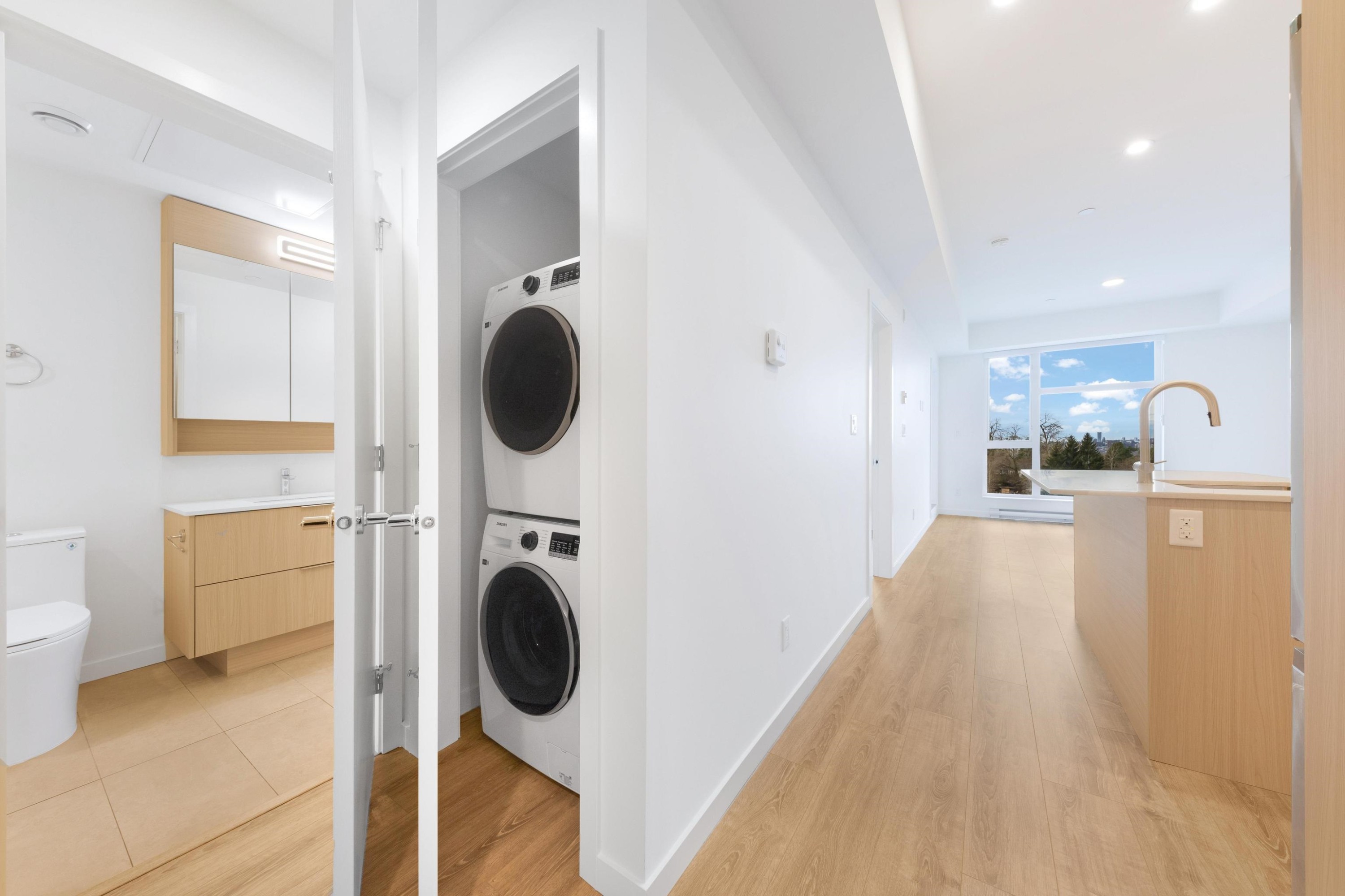 607-10828 139A Street, Surrey, BC