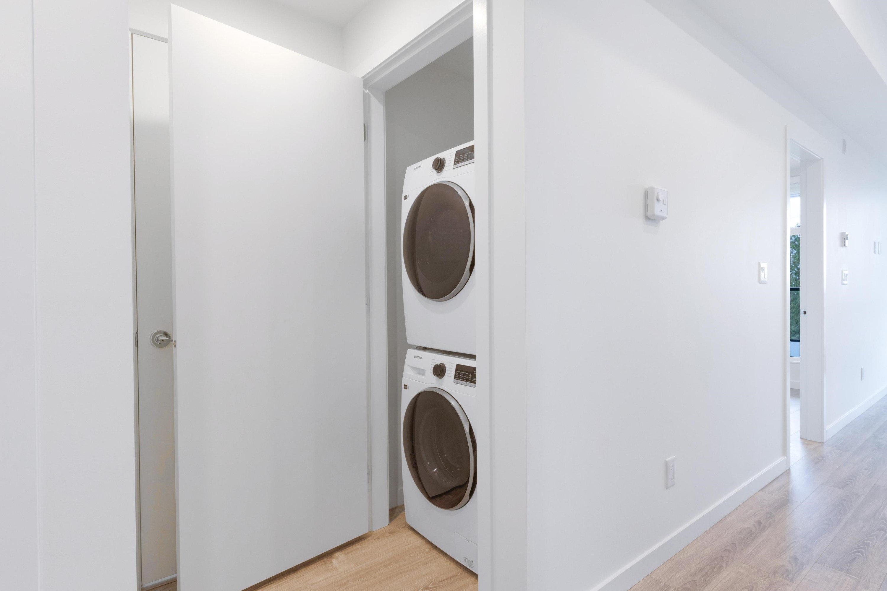 607-10828 139A Street, Surrey, BC