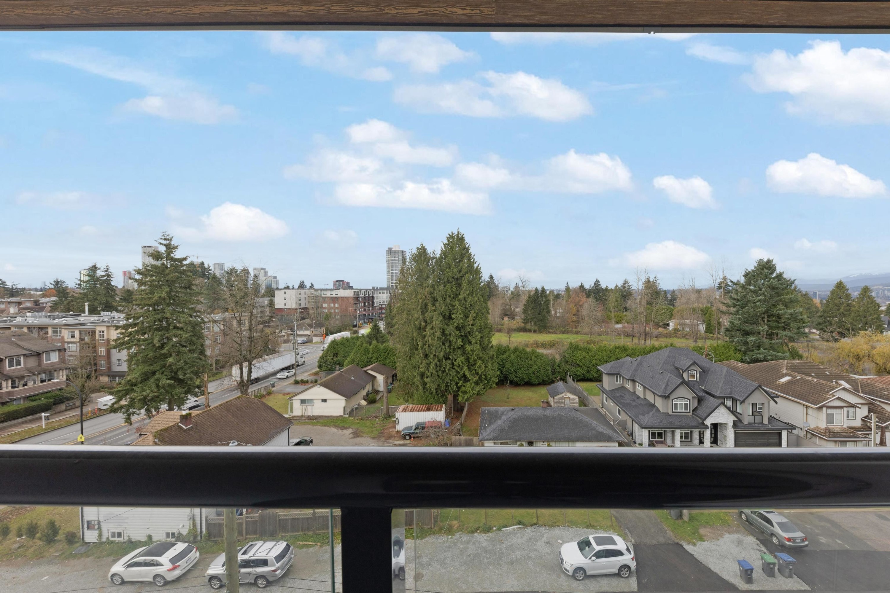 607-10828 139A Street, Surrey, BC