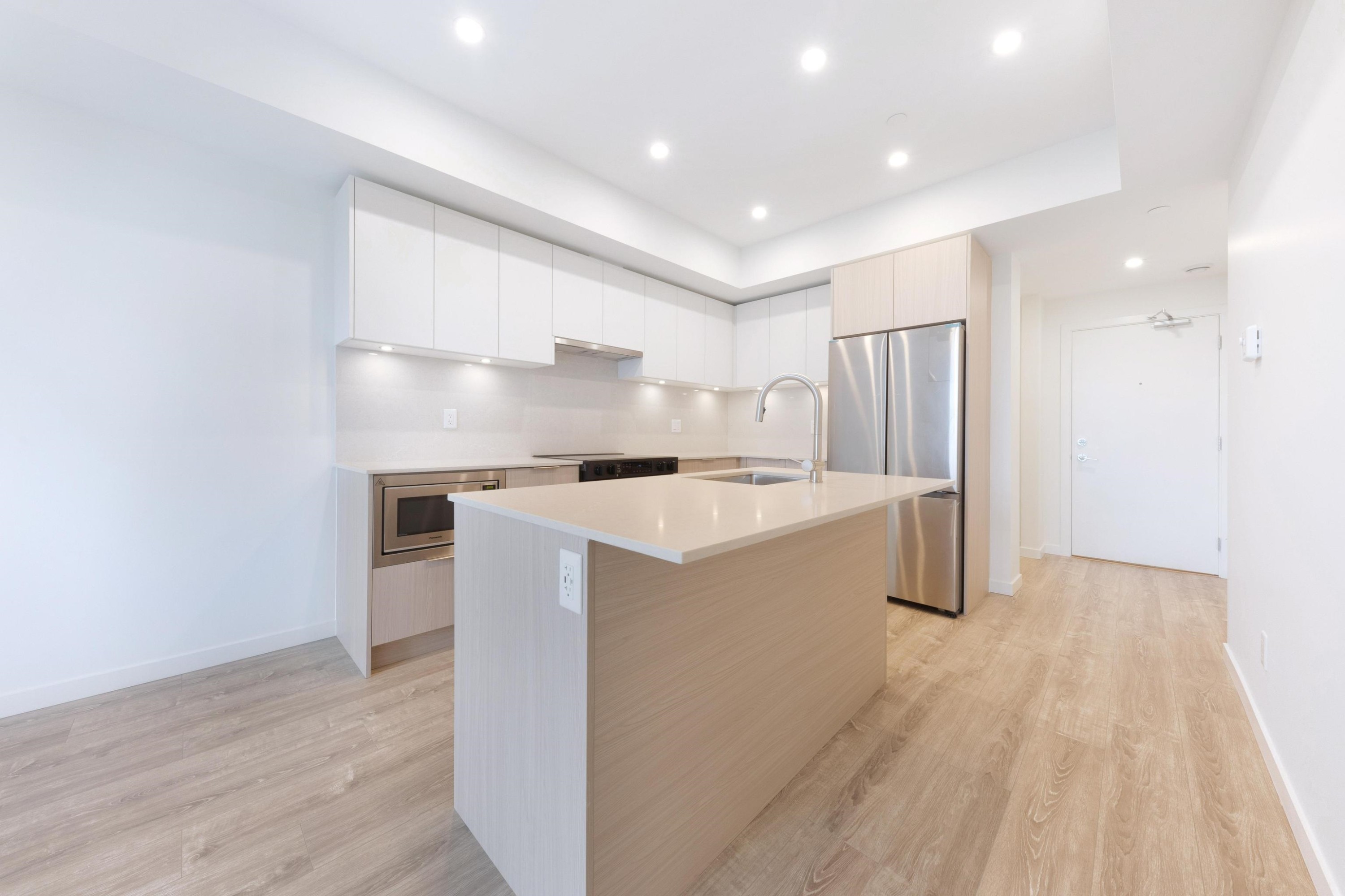 607-10828 139A Street, Surrey, BC