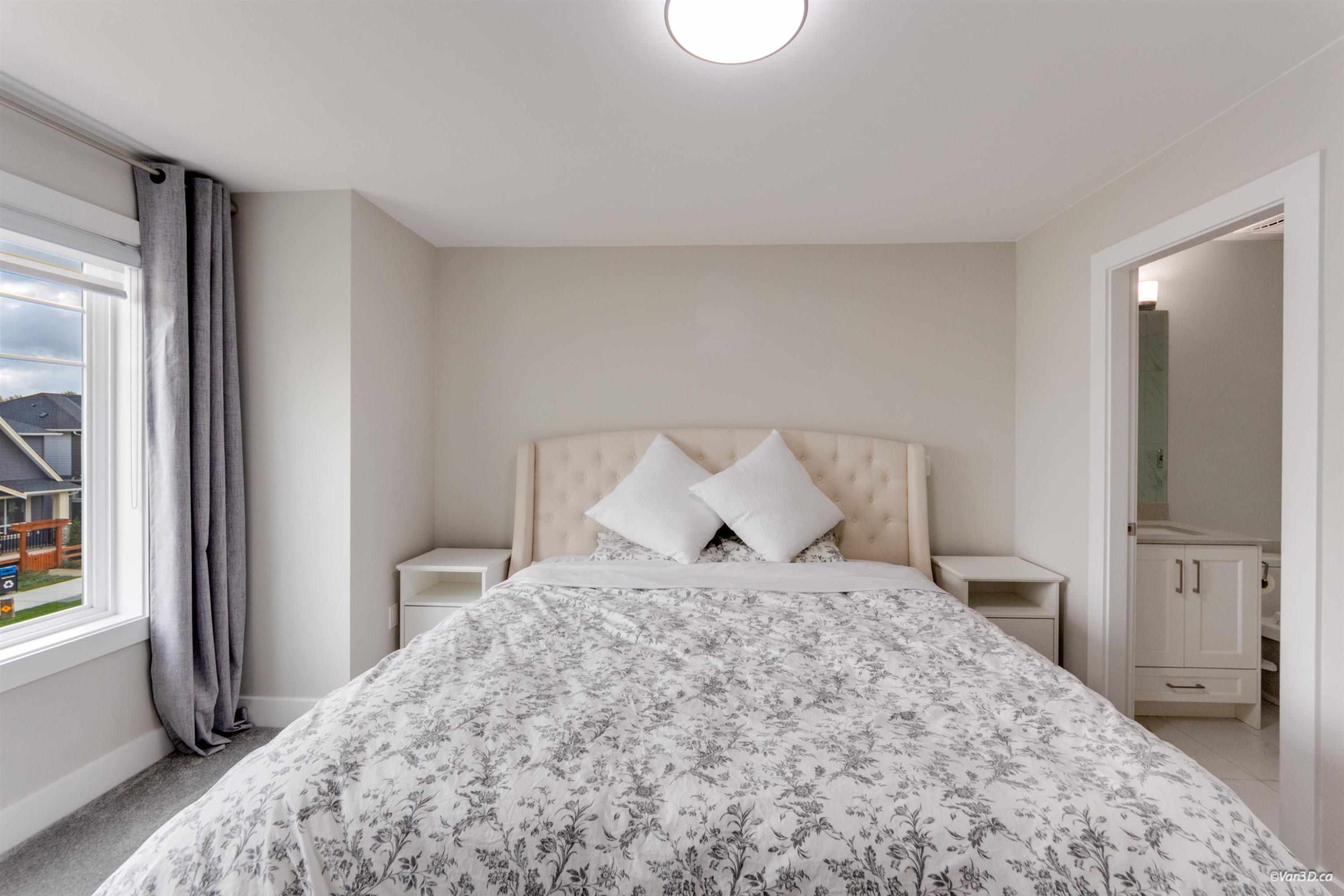 44-19501 74 Avenue, Surrey, BC