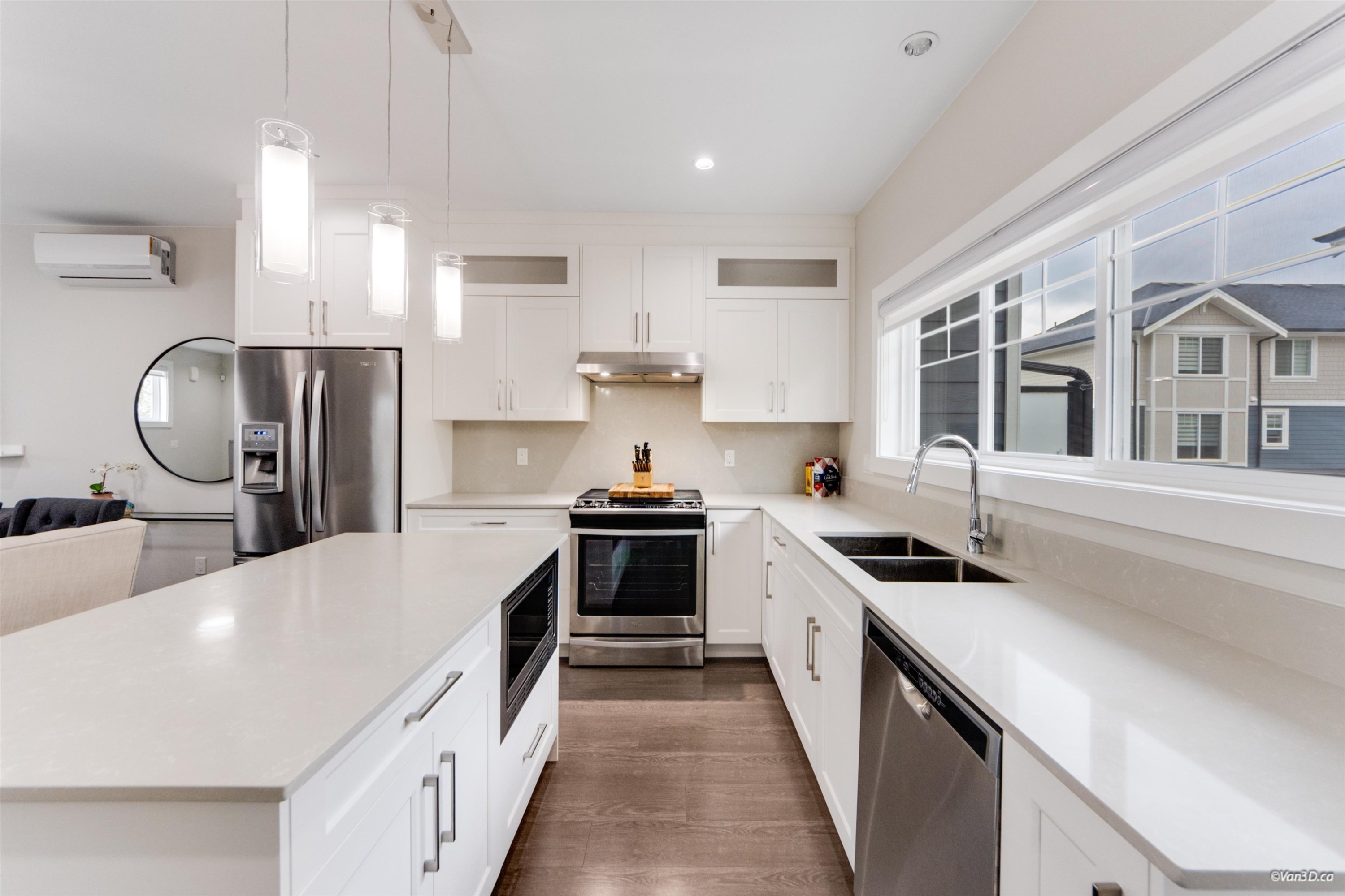 44-19501 74 Avenue, Surrey, BC