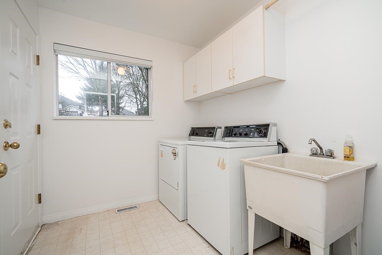 17072 103 Avenue, Surrey, BC