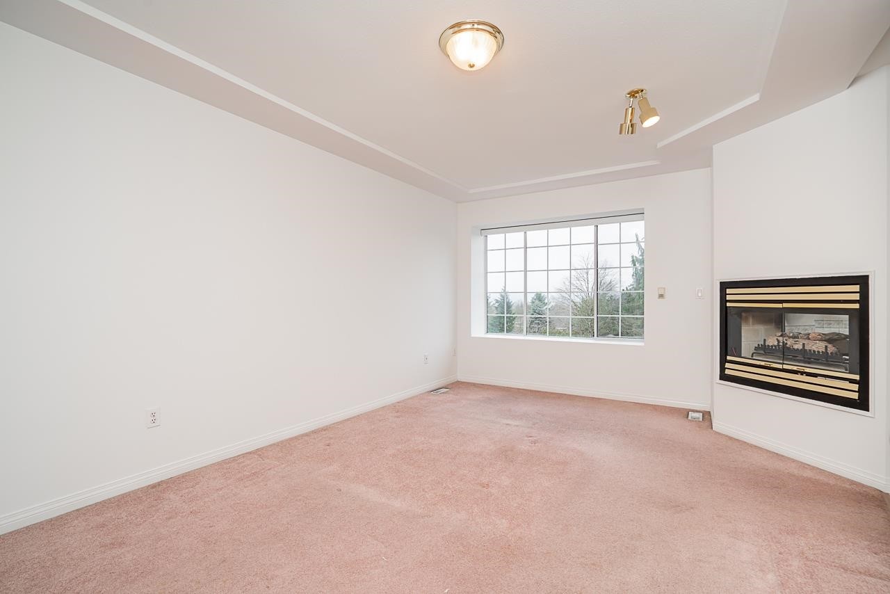 17072 103 Avenue, Surrey, BC