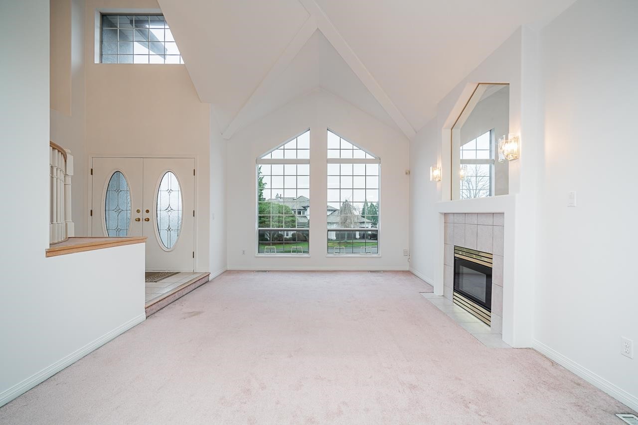 17072 103 Avenue, Surrey, BC