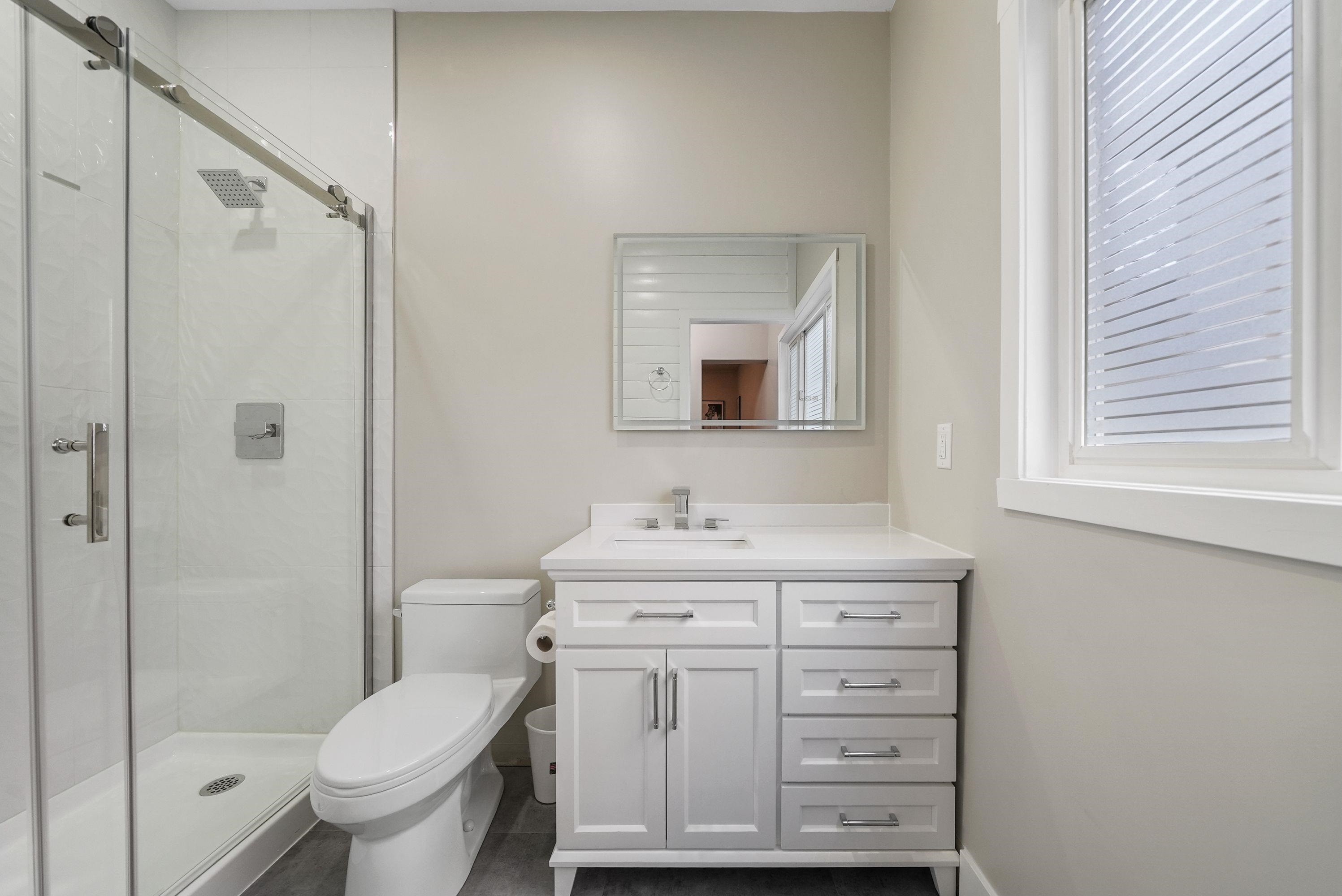 18810 65 Avenue, Surrey, BC