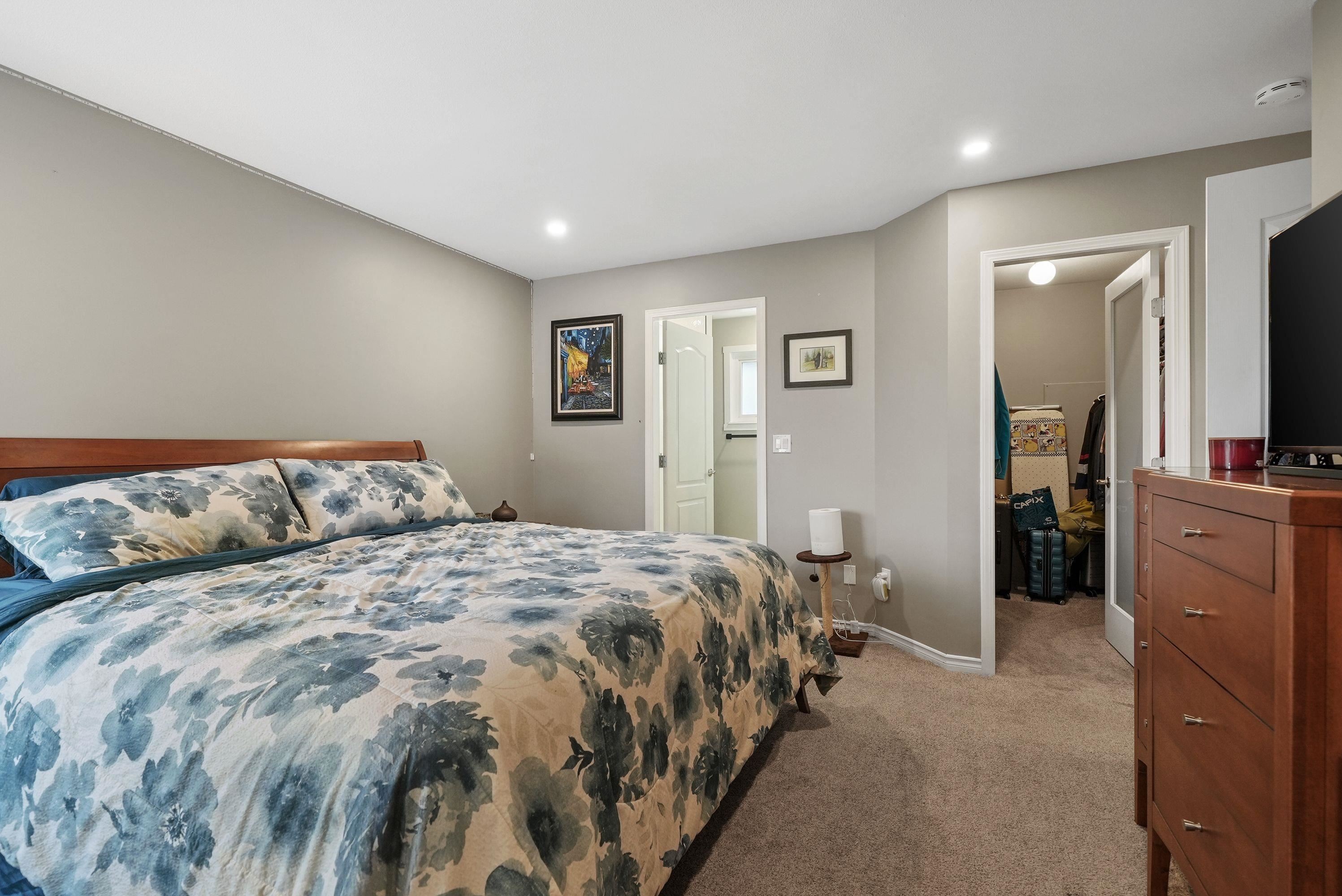 18810 65 Avenue, Surrey, BC