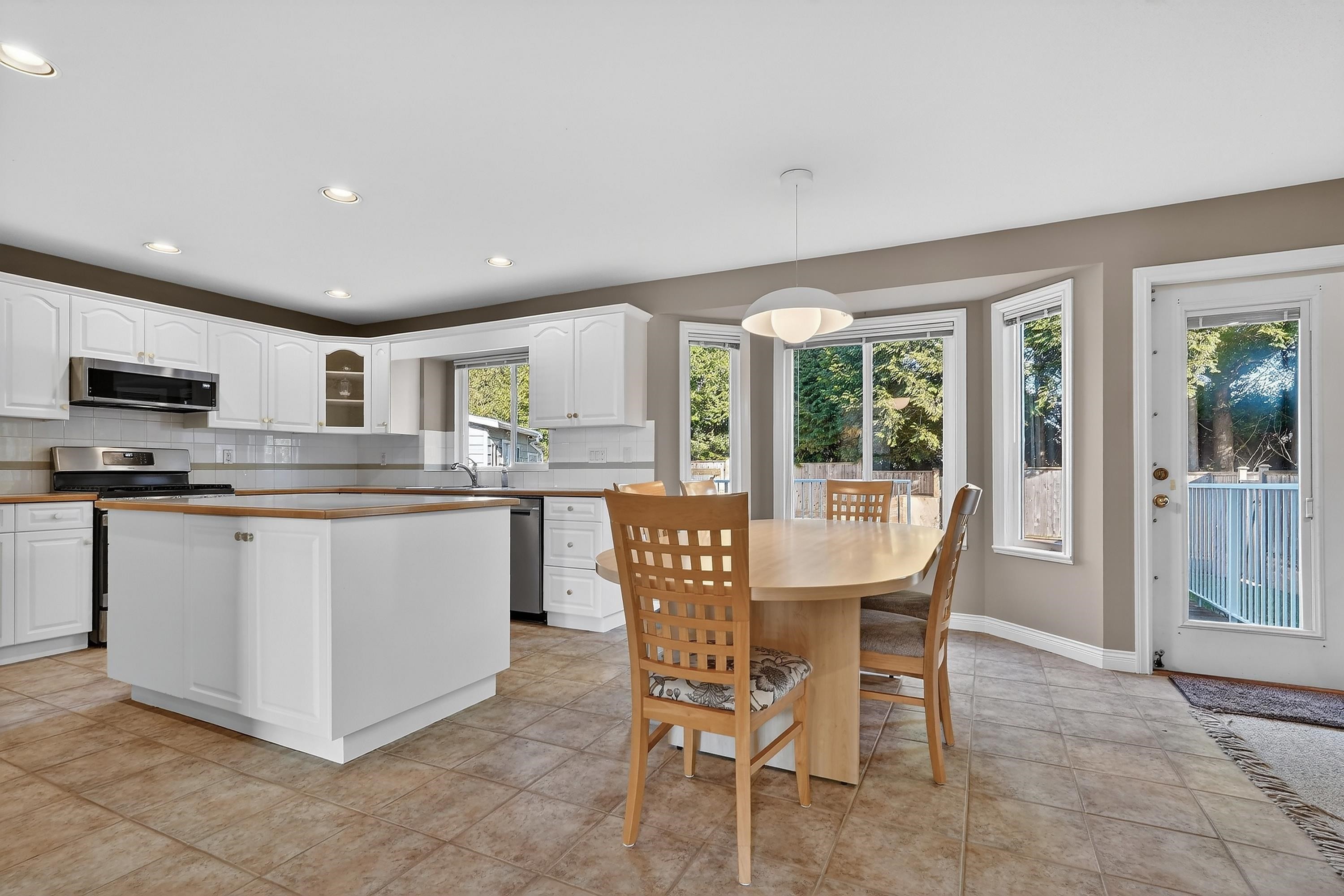 1551 161B Street, Surrey, BC