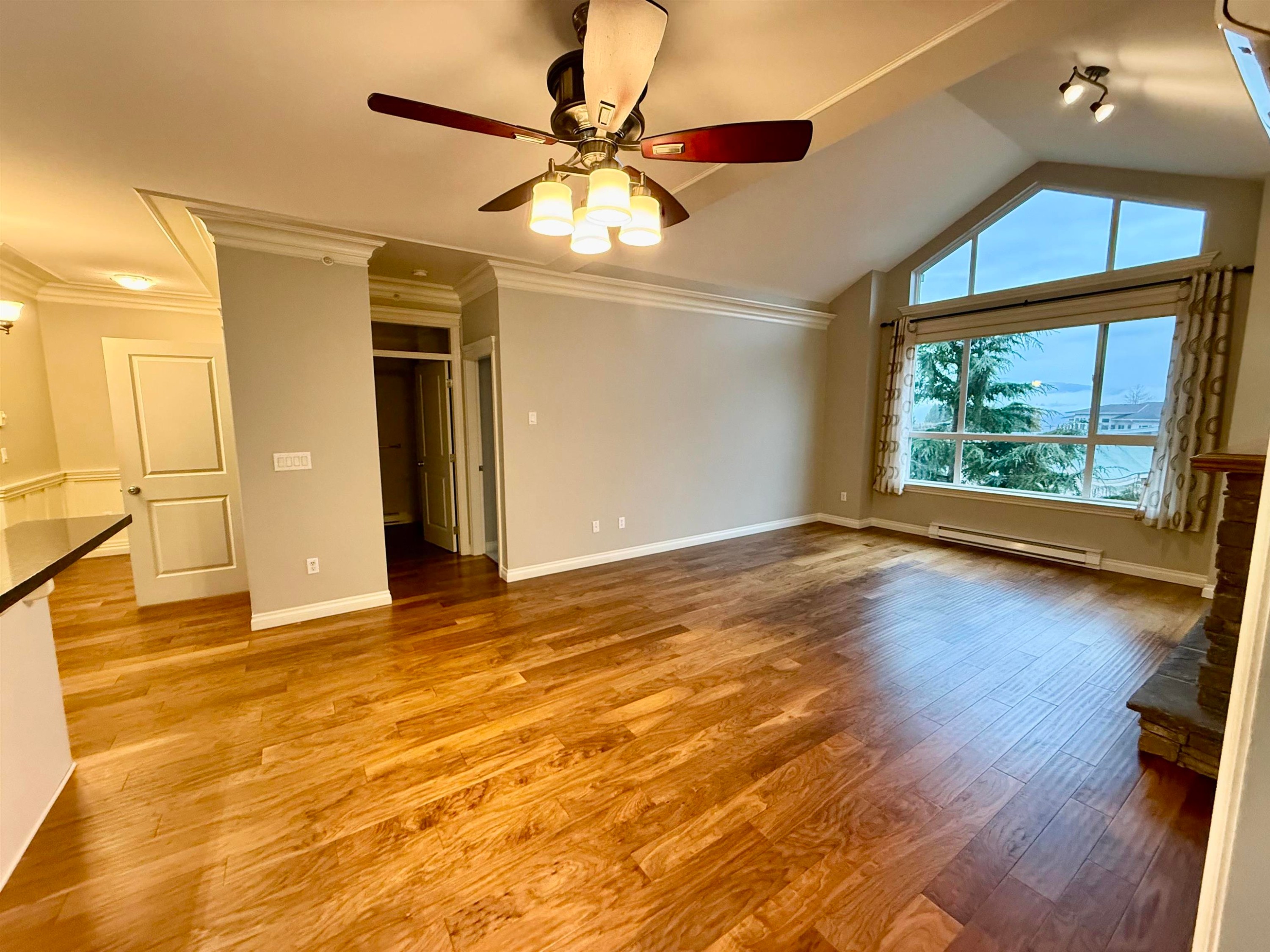 412-32729 Garibaldi Drive, Abbotsford, BC