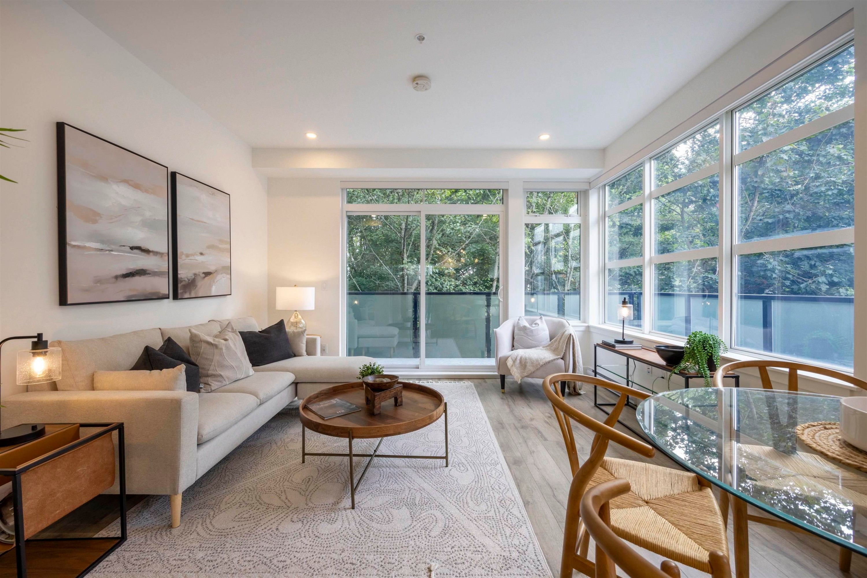 21-6328 King George Boulevard, Surrey, BC