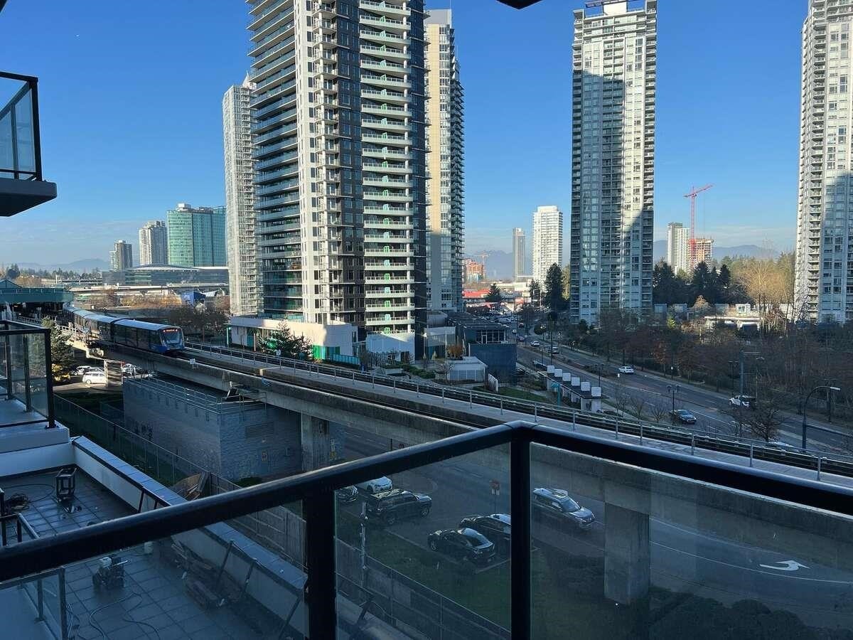 507-13725 George Junction, Surrey, BC