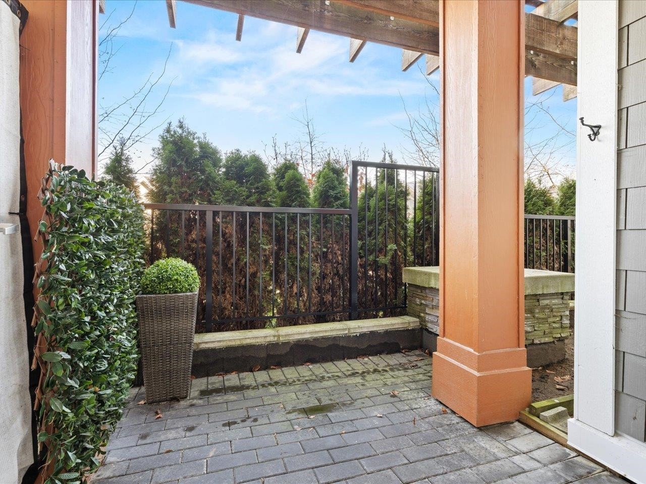 101-14605 Mcdougall Drive, Surrey, BC