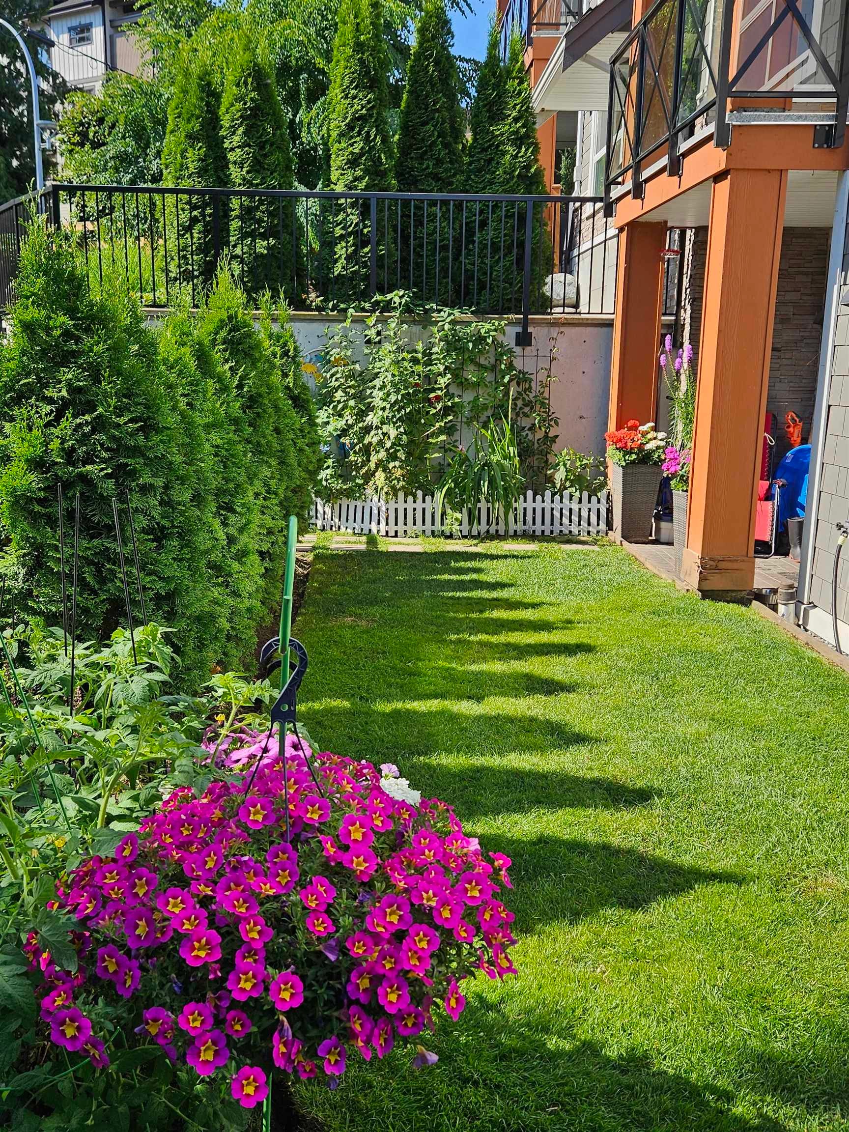 101-14605 Mcdougall Drive, Surrey, BC