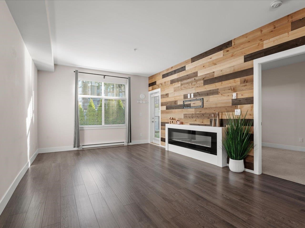 101-14605 Mcdougall Drive, Surrey, BC