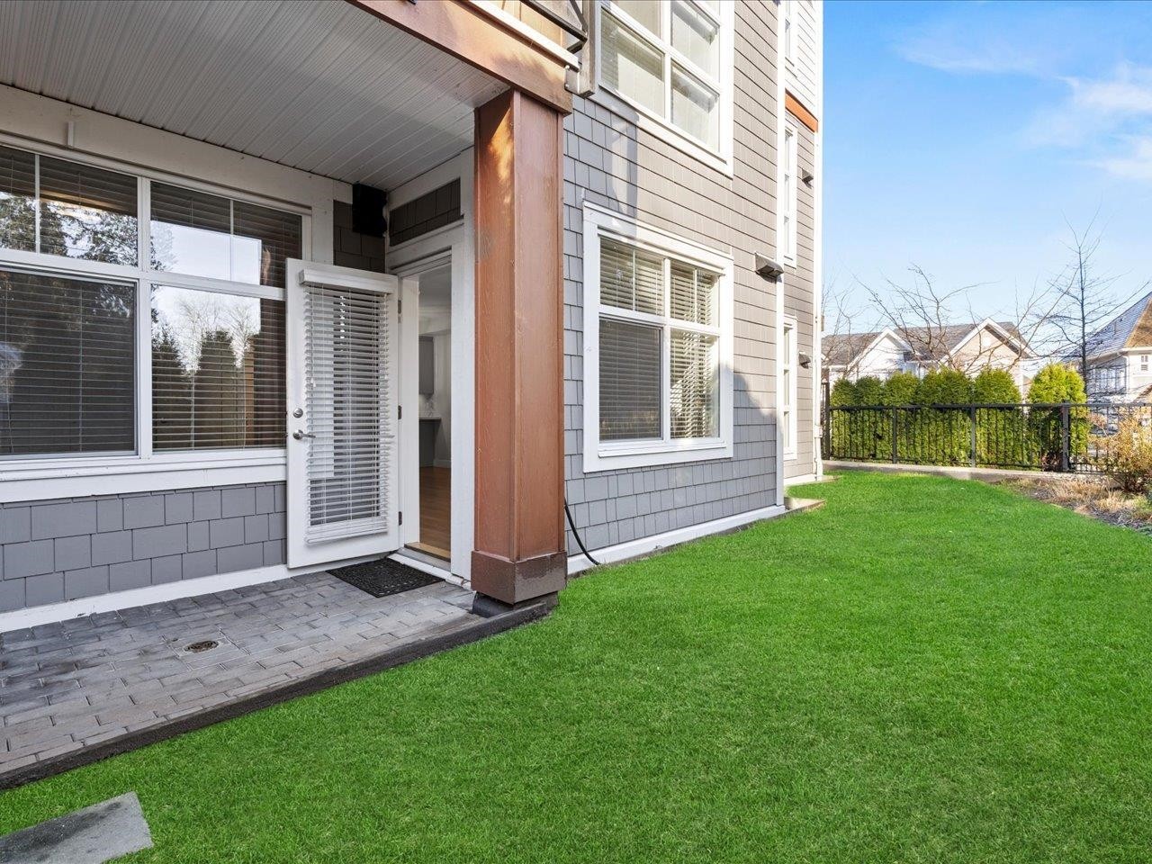 101-14605 Mcdougall Drive, Surrey, BC