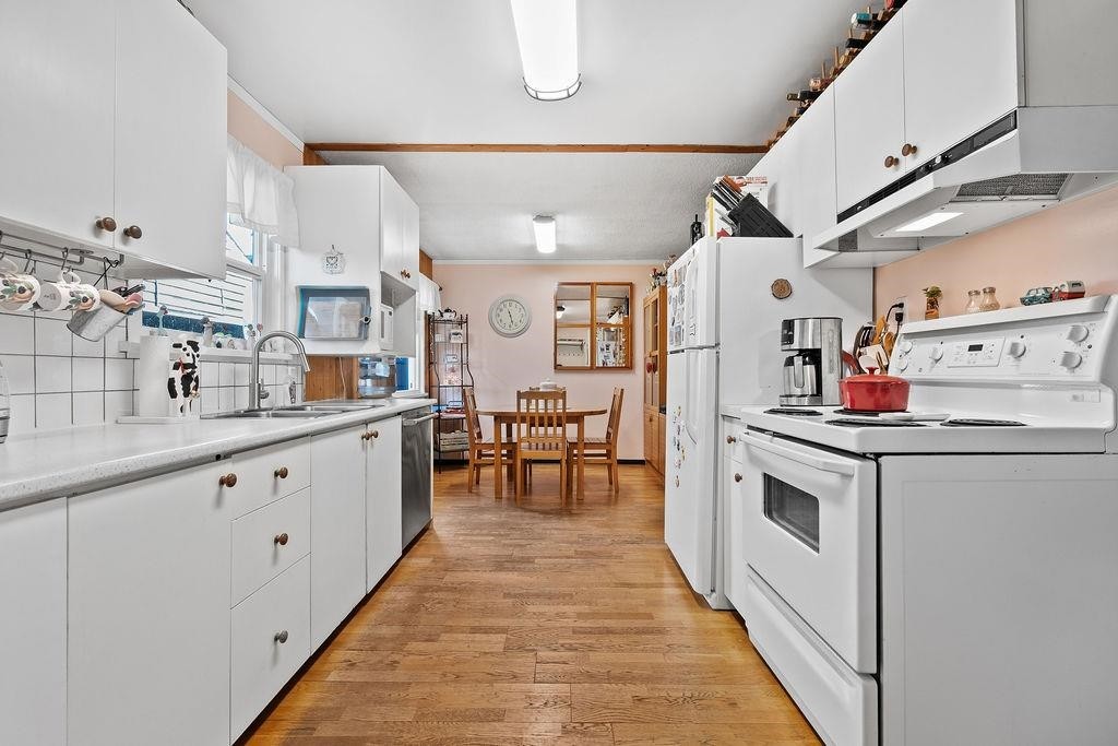 10131 128A Street, Surrey, BC