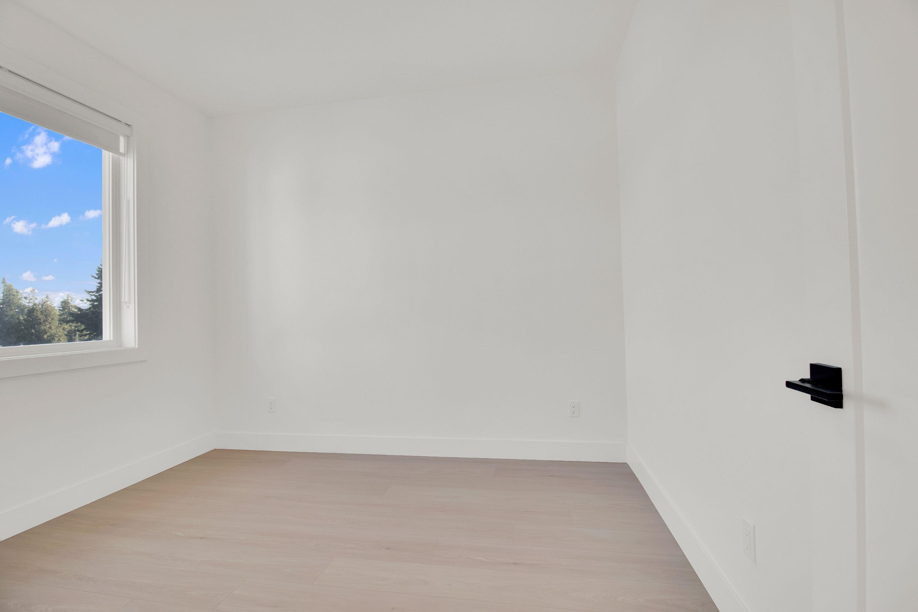 102-16058 9A Avenue, Surrey, BC