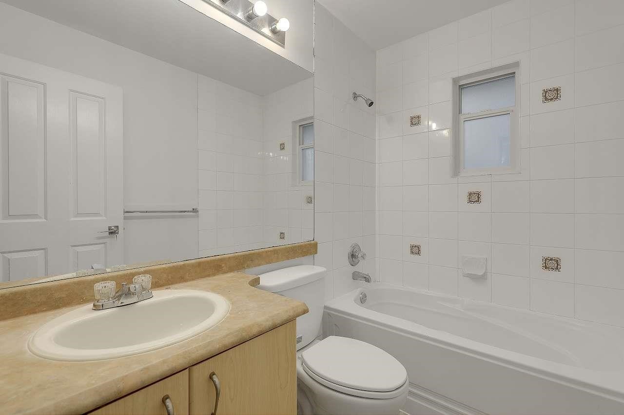 6626 Hampton Boulevard, Surrey, BC