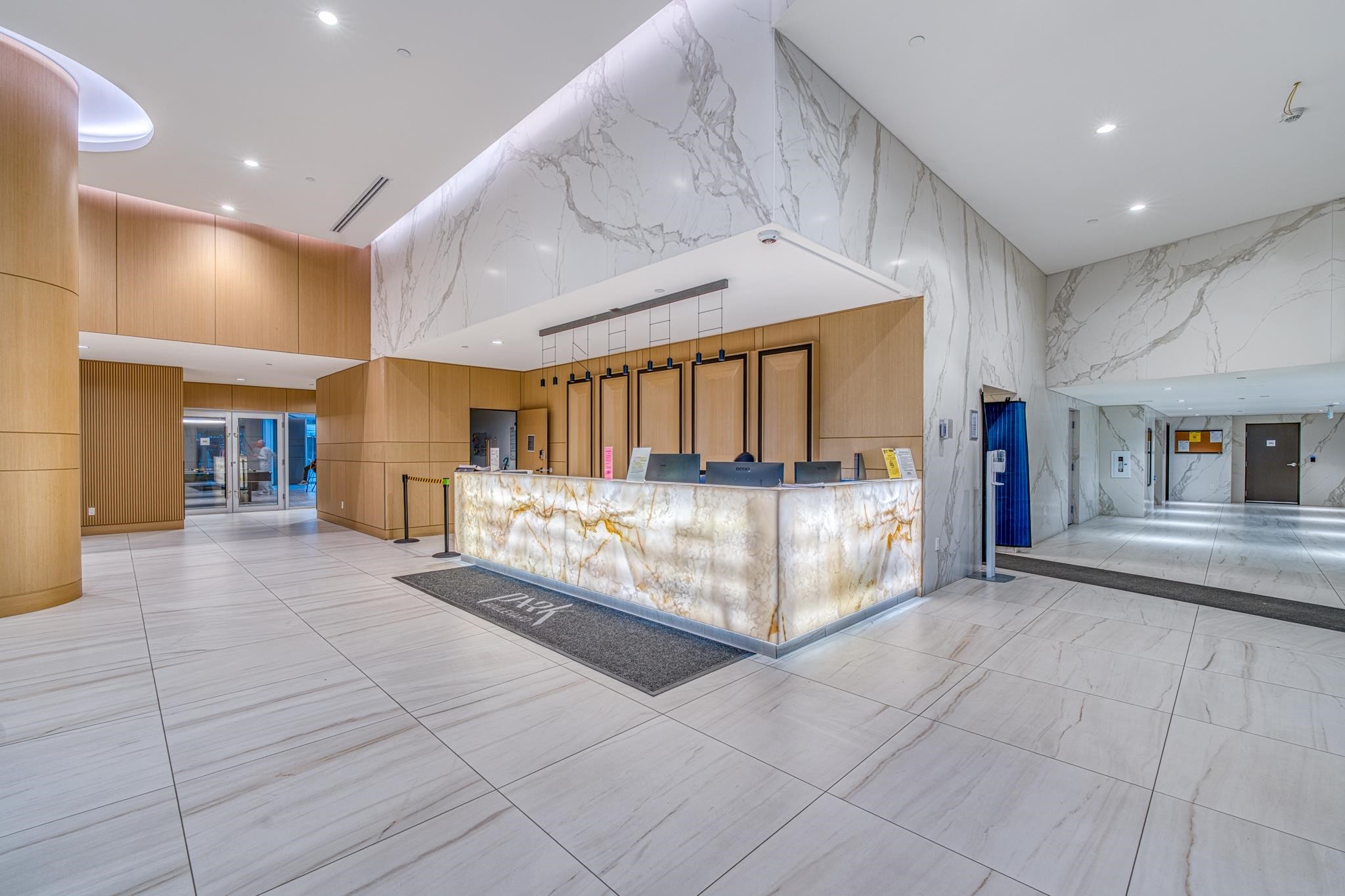 1801-9887 Whalley Boulevard, Surrey, BC