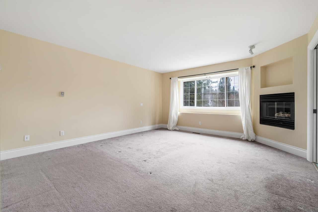 12588 25 Avenue, Surrey, BC