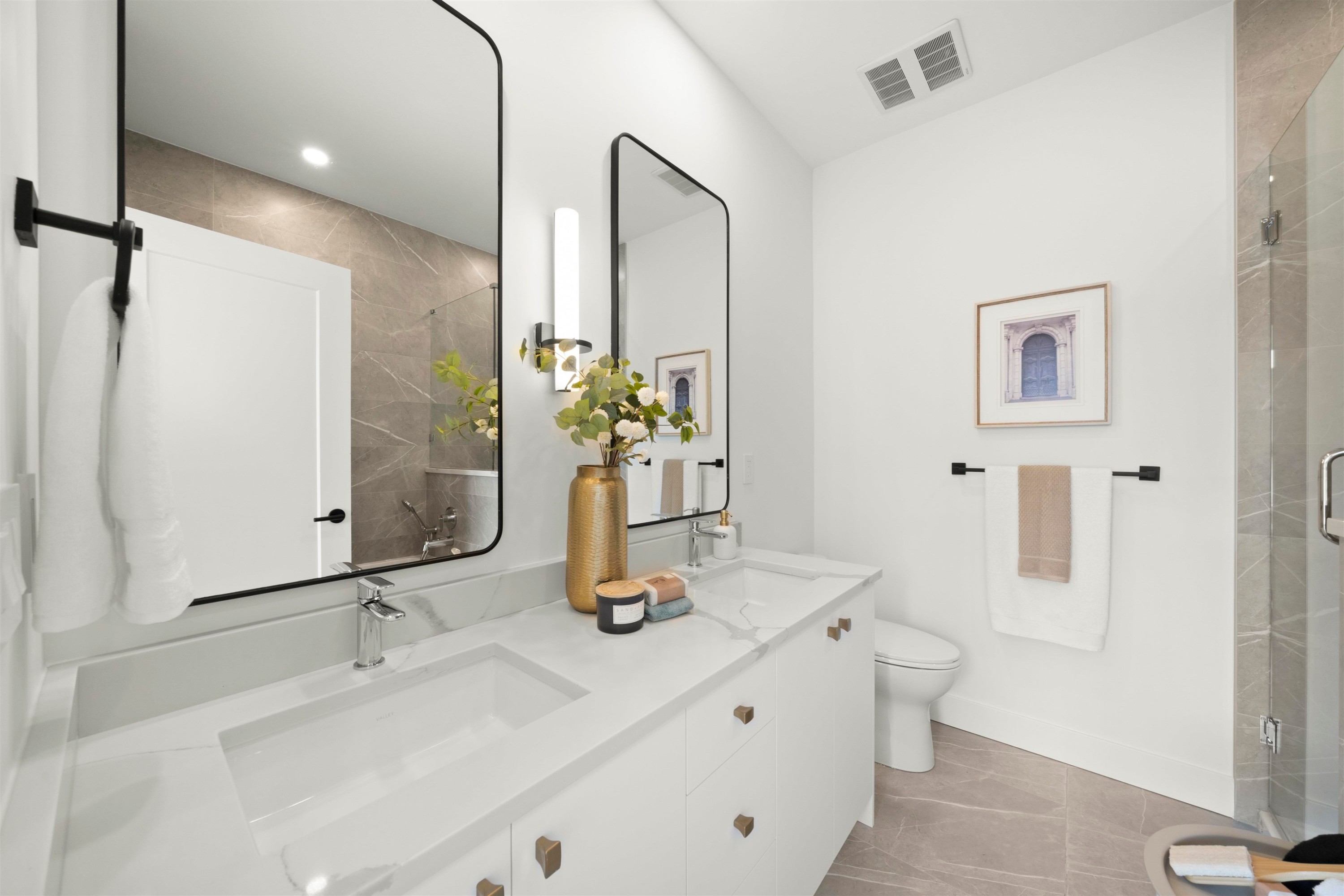 60-16358 90 Avenue, Surrey, BC